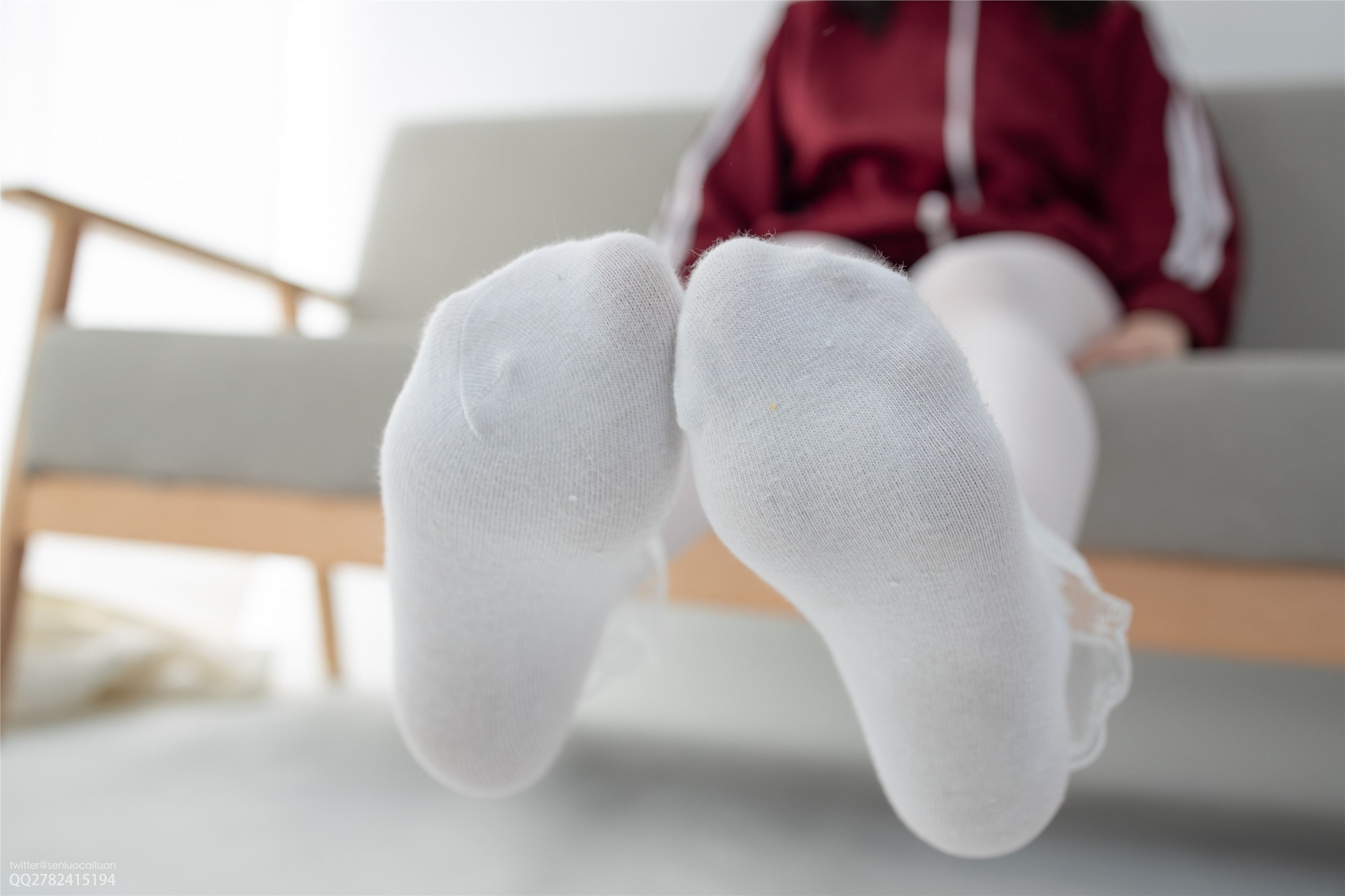 森罗财团 定制 VOL.002-3 Aika 白丝套蕾丝花边短袜