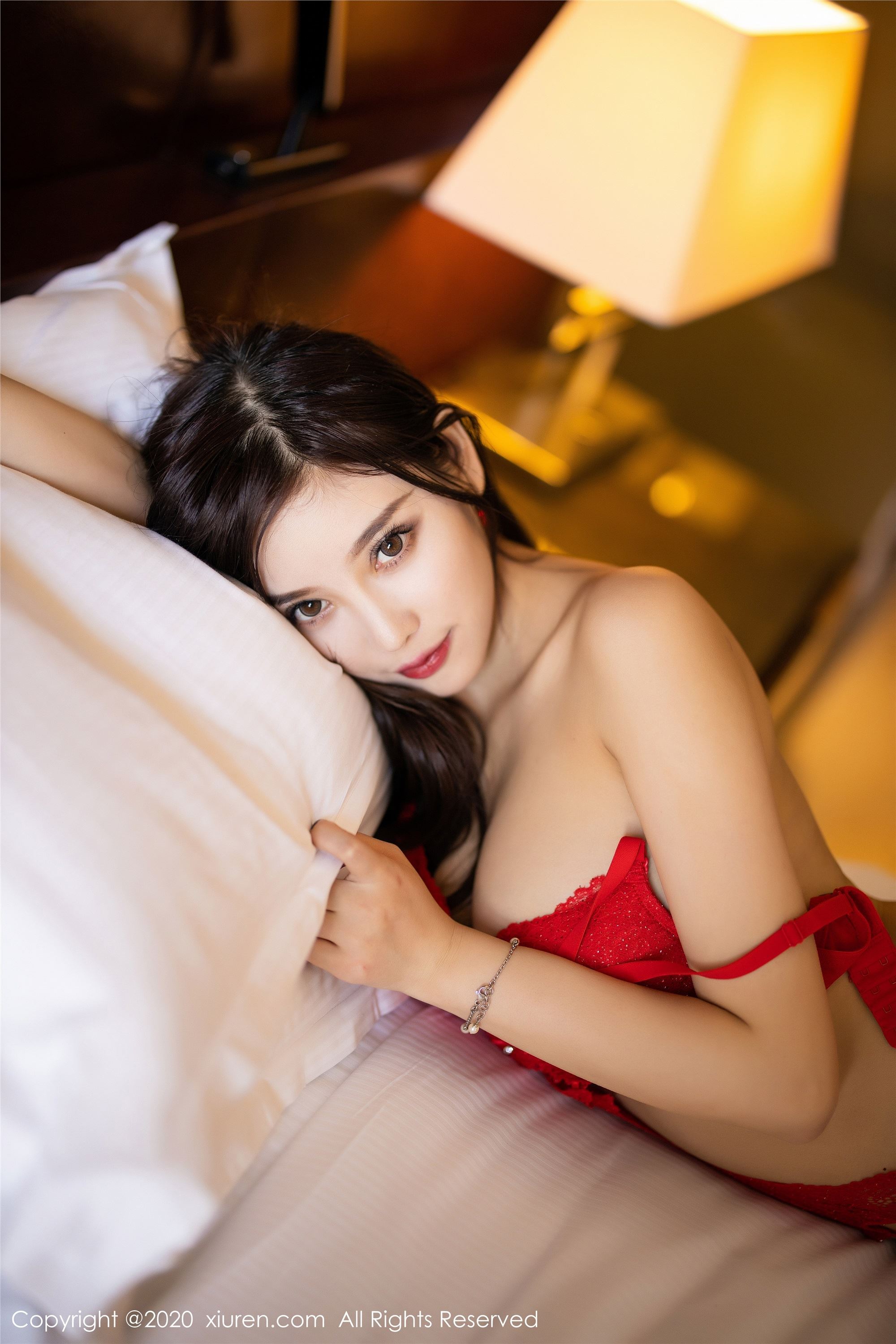 XIUREN秀人网 2020.01.19 No.1949 杨晨晨sugar