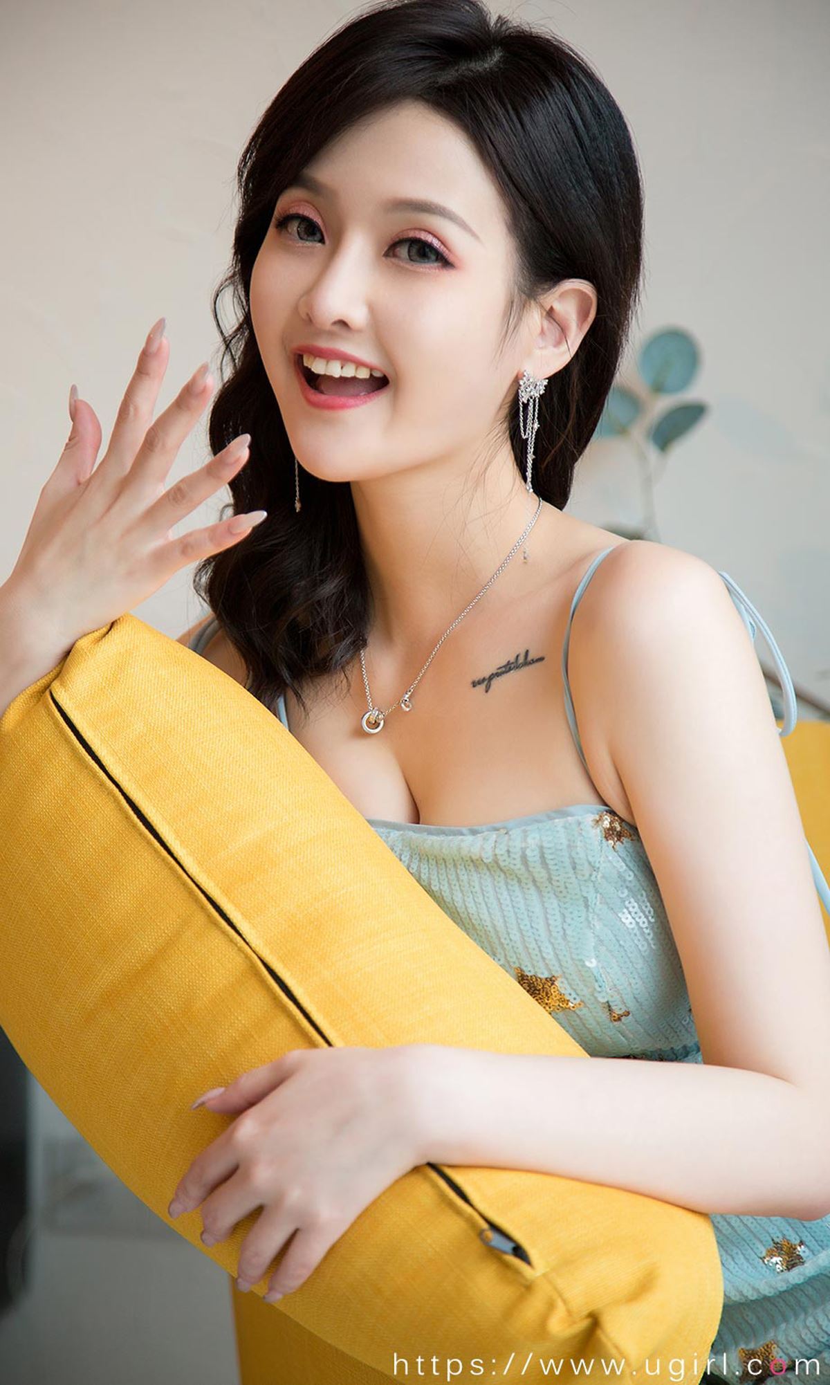 Ugirls爱尤物 2020刊 No.1751 露儿