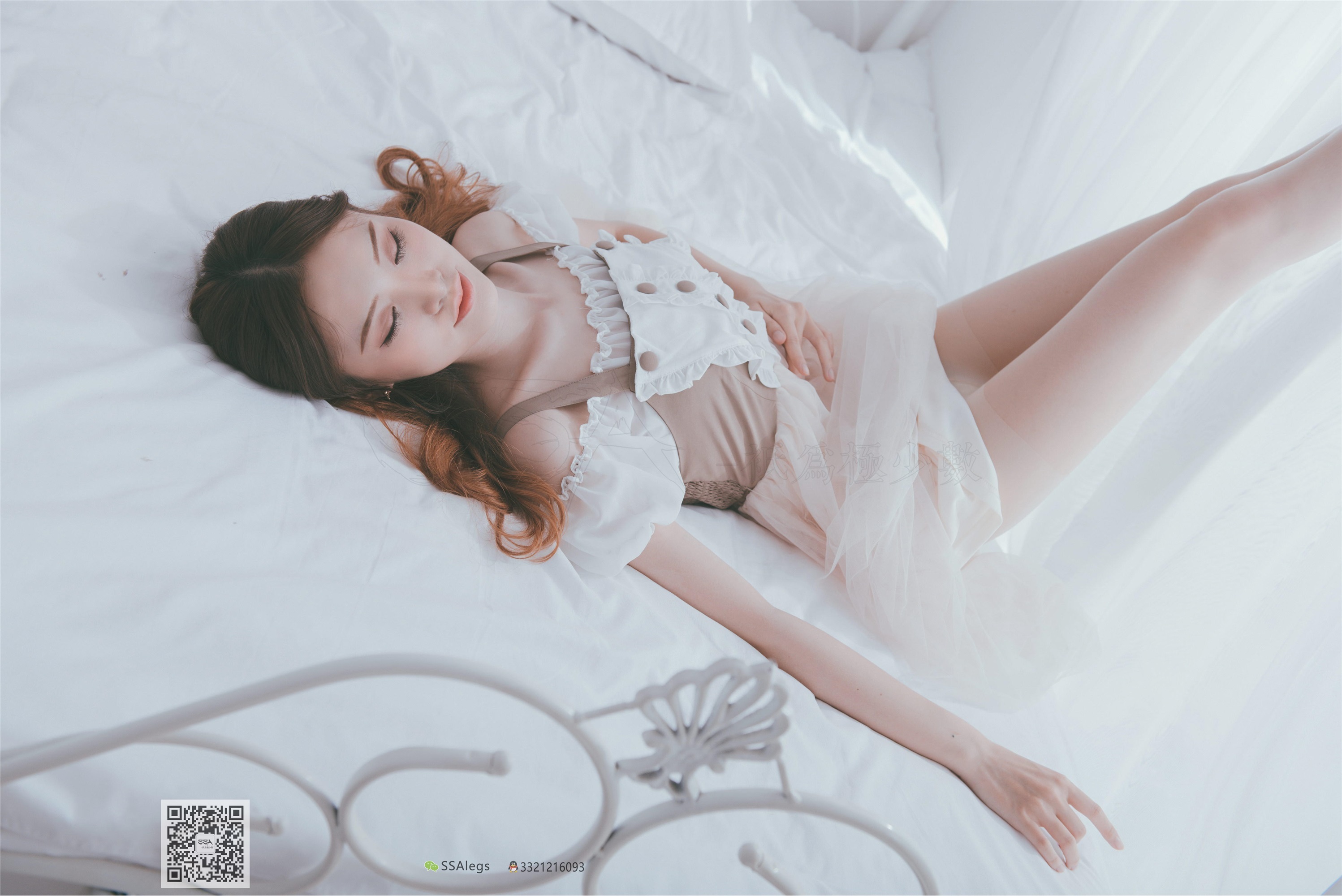 SSA丝社 003期 我的公主床-肉丝裸足特写