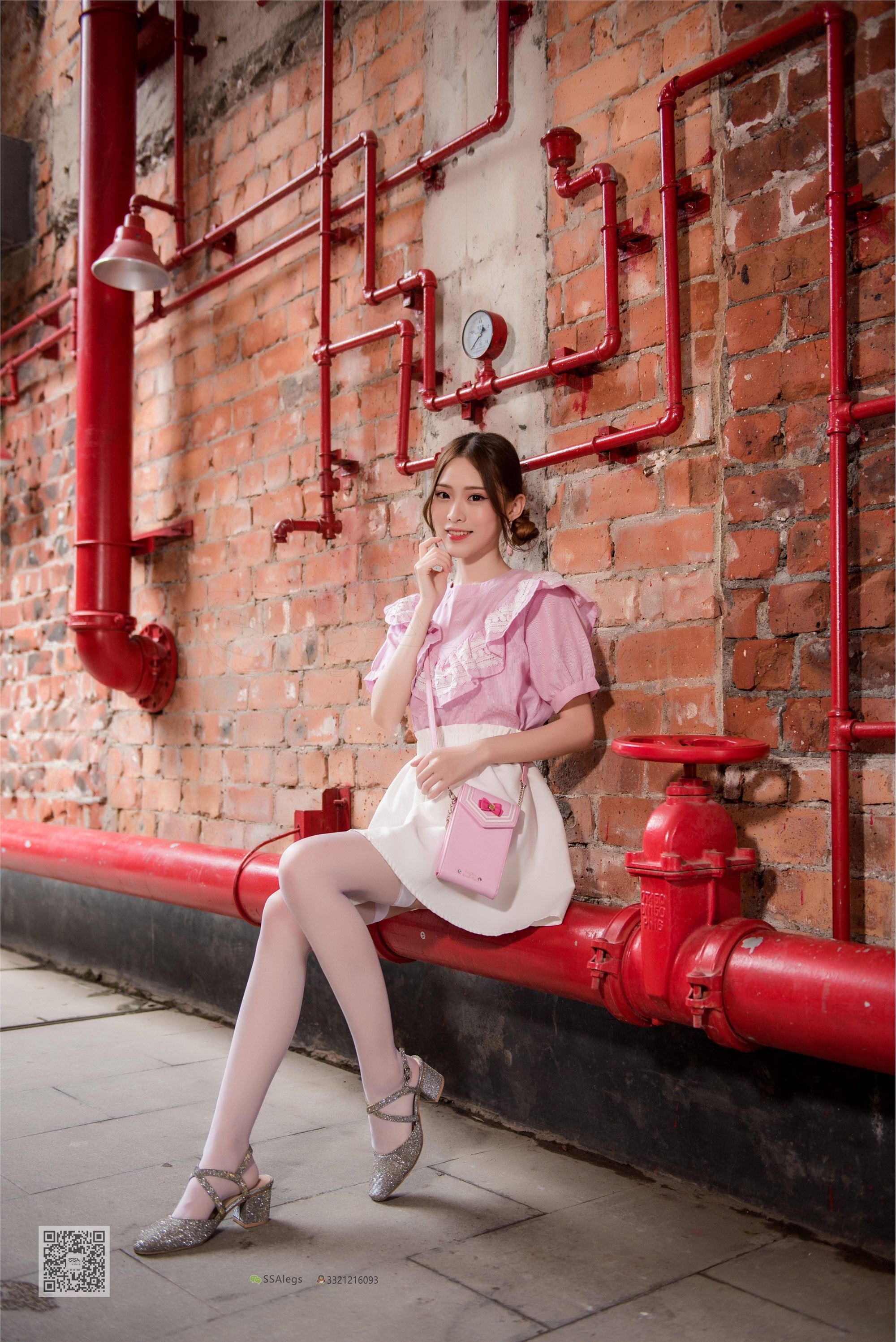 SSA丝社 009期 小琪琪 超薄5D长筒袜街拍