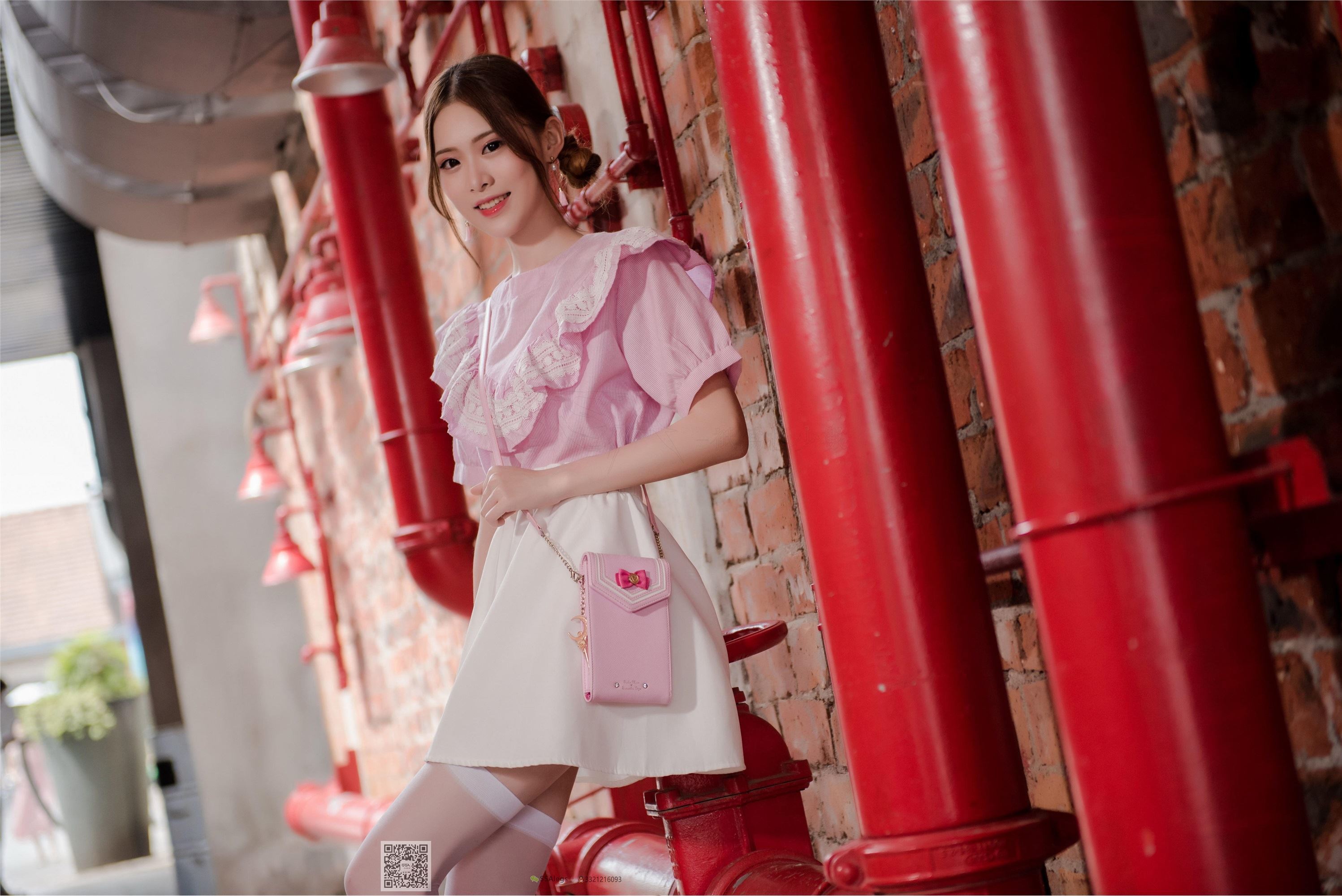 SSA丝社 009期 小琪琪 超薄5D长筒袜街拍