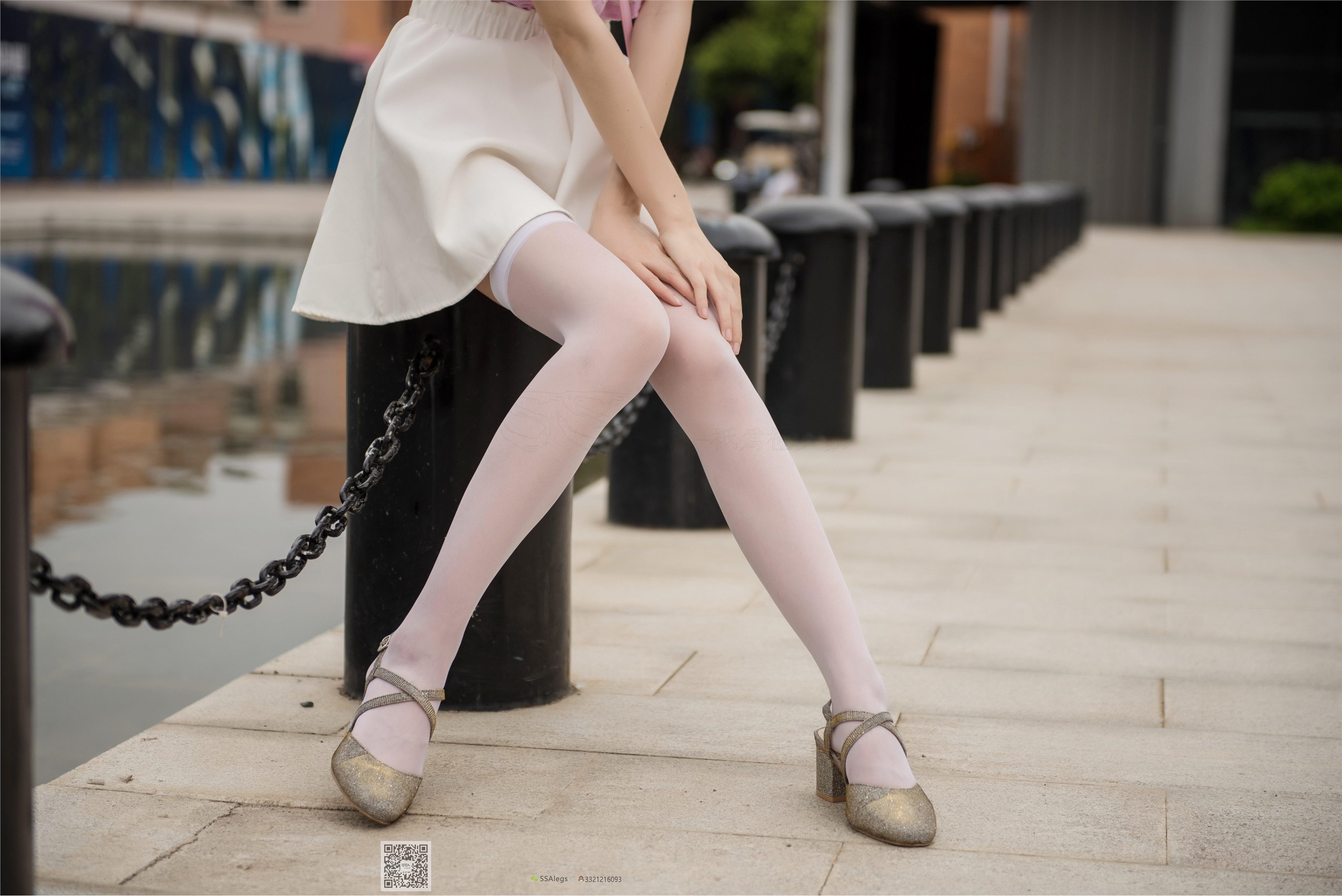 SSA丝社 009期 小琪琪 超薄5D长筒袜街拍