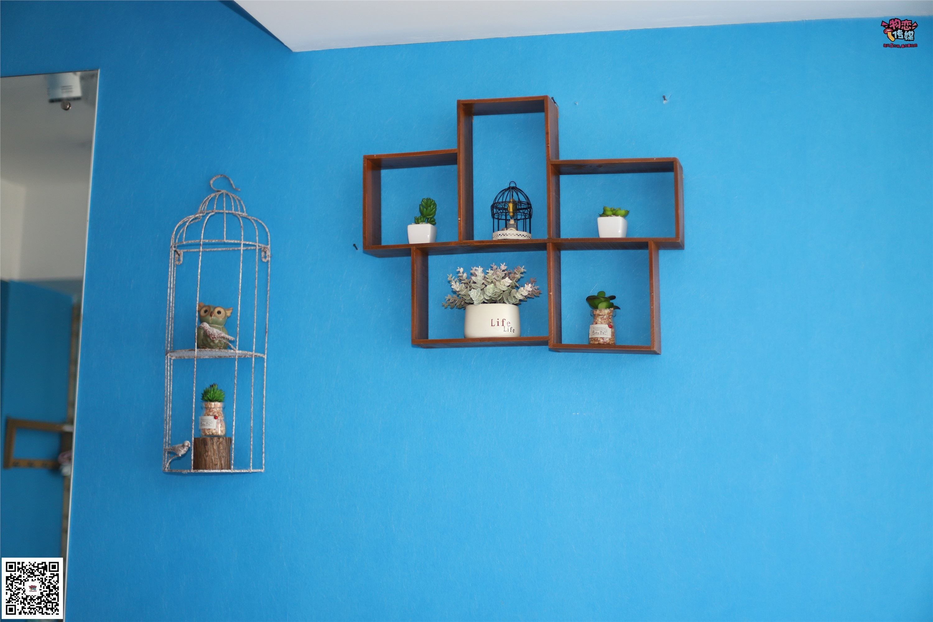 物恋传媒 No.002 酷酷的18岁黑丝少女，黑丝与白长筒袜的碰撞