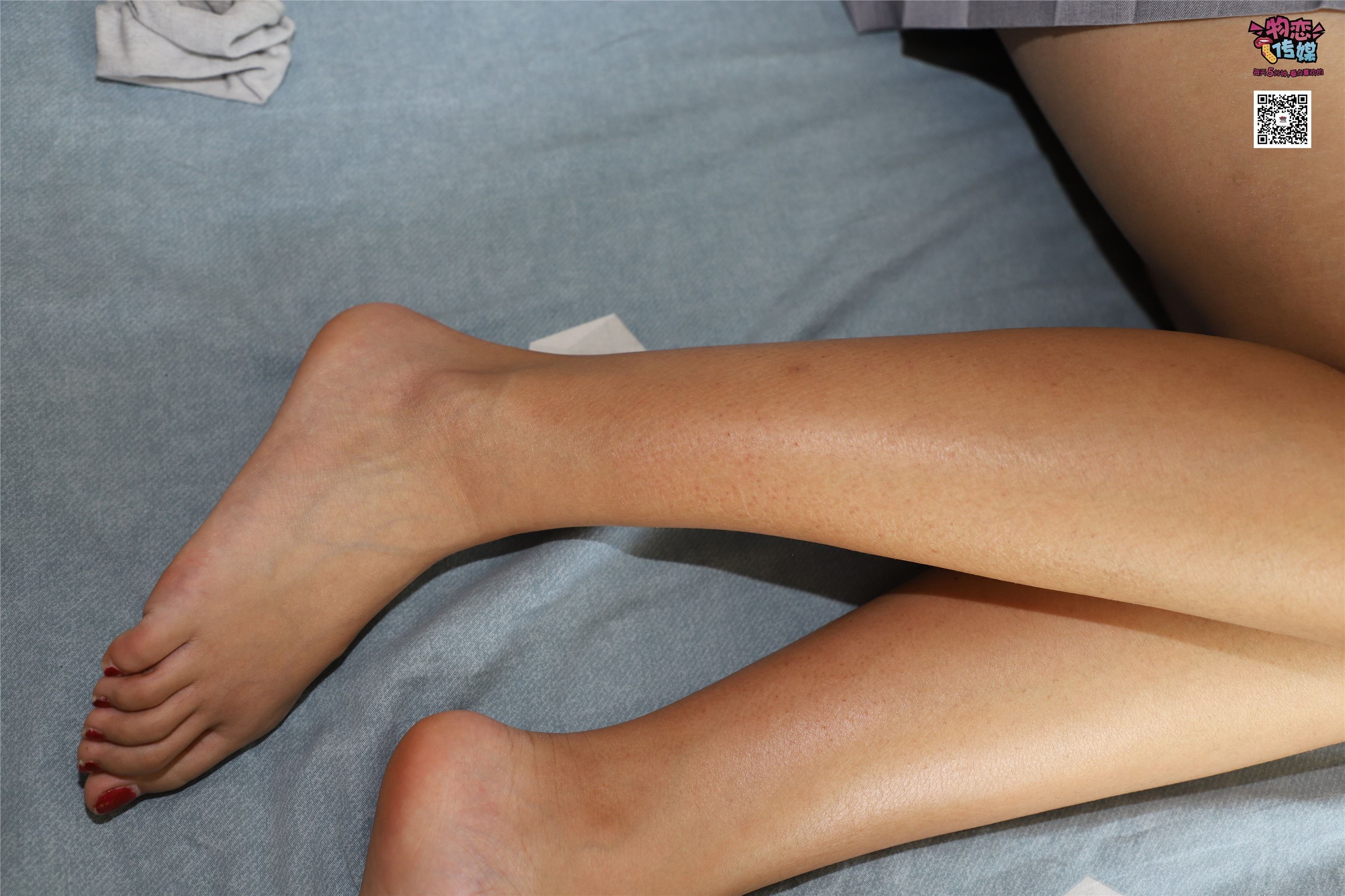 物恋传媒 No.005 JK制服高中小姐姐，棉袜加丝袜