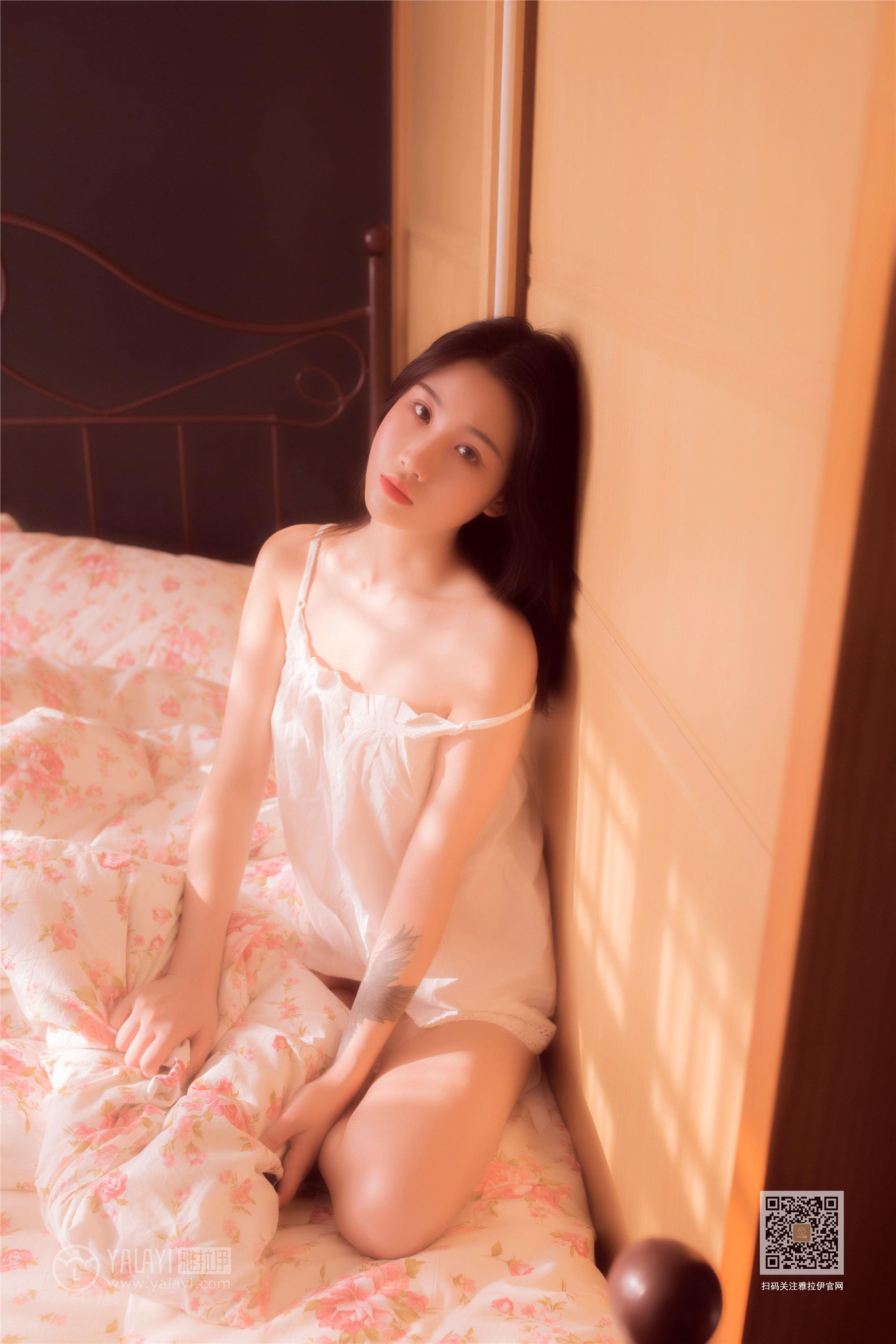 YALAYI雅拉伊  2019.12.17 Y493 籹籹仔 爱于黄昏后