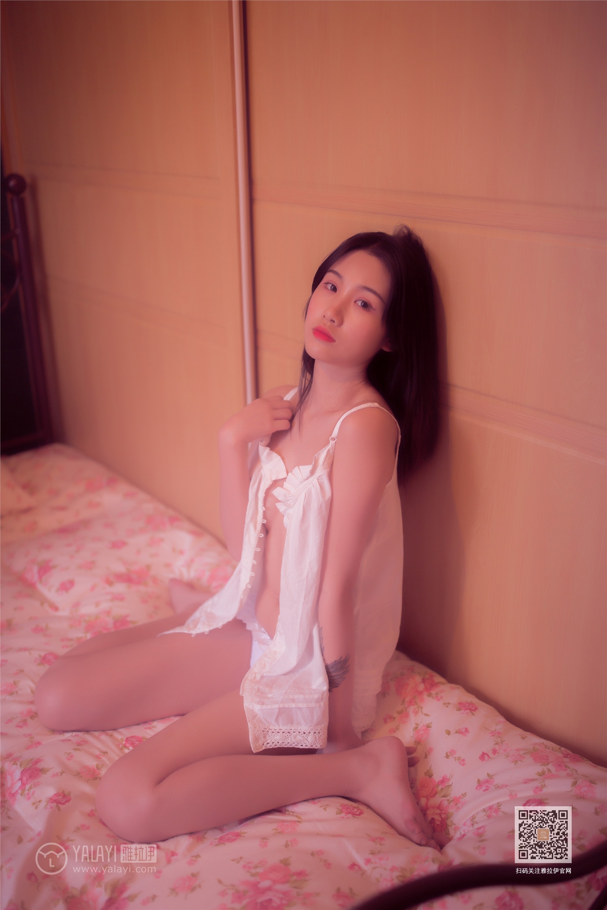 YALAYI雅拉伊  2019.12.17 Y493 籹籹仔 爱于黄昏后