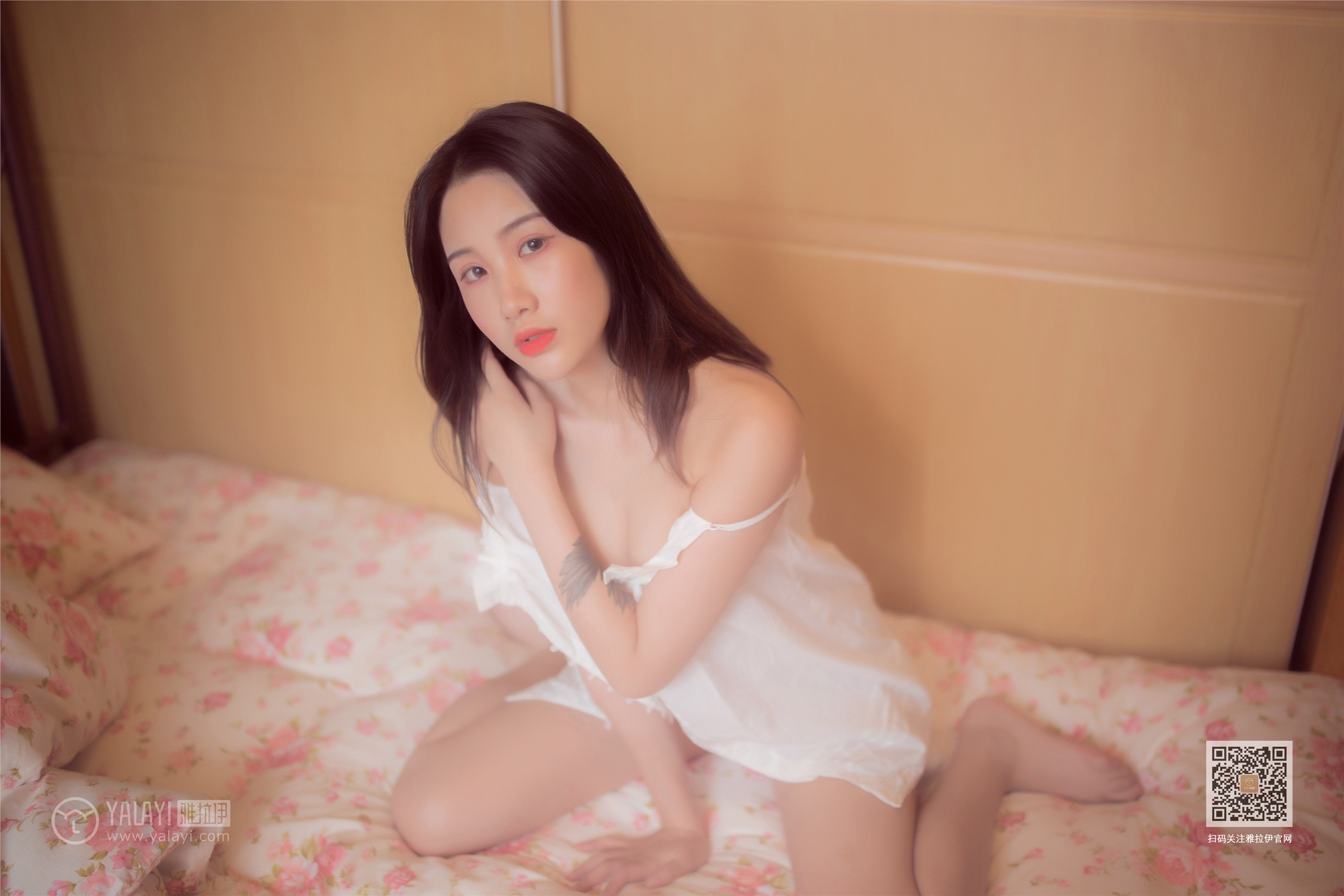 YALAYI雅拉伊  2019.12.17 Y493 籹籹仔 爱于黄昏后