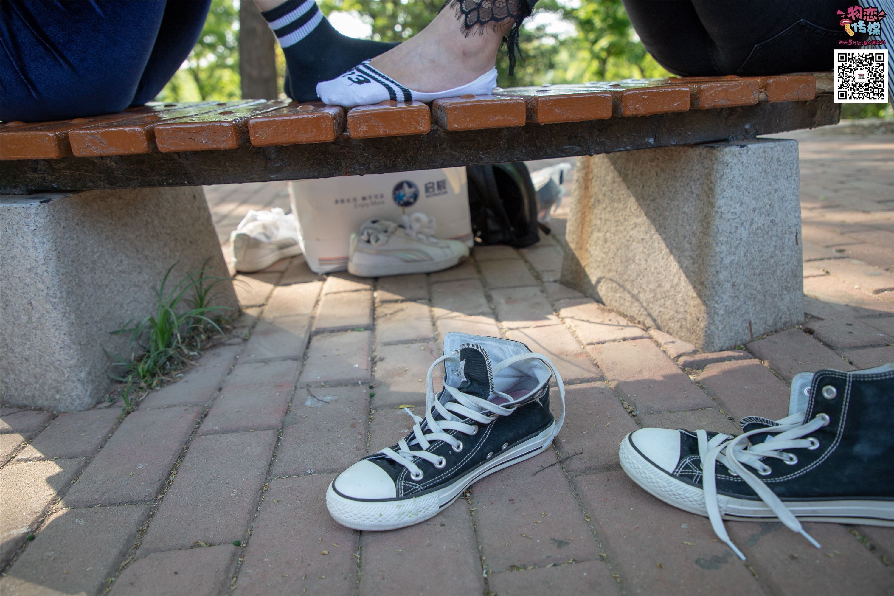 物恋传媒 No.010 纯的闺蜜情，纯纯的鞋子与棉袜