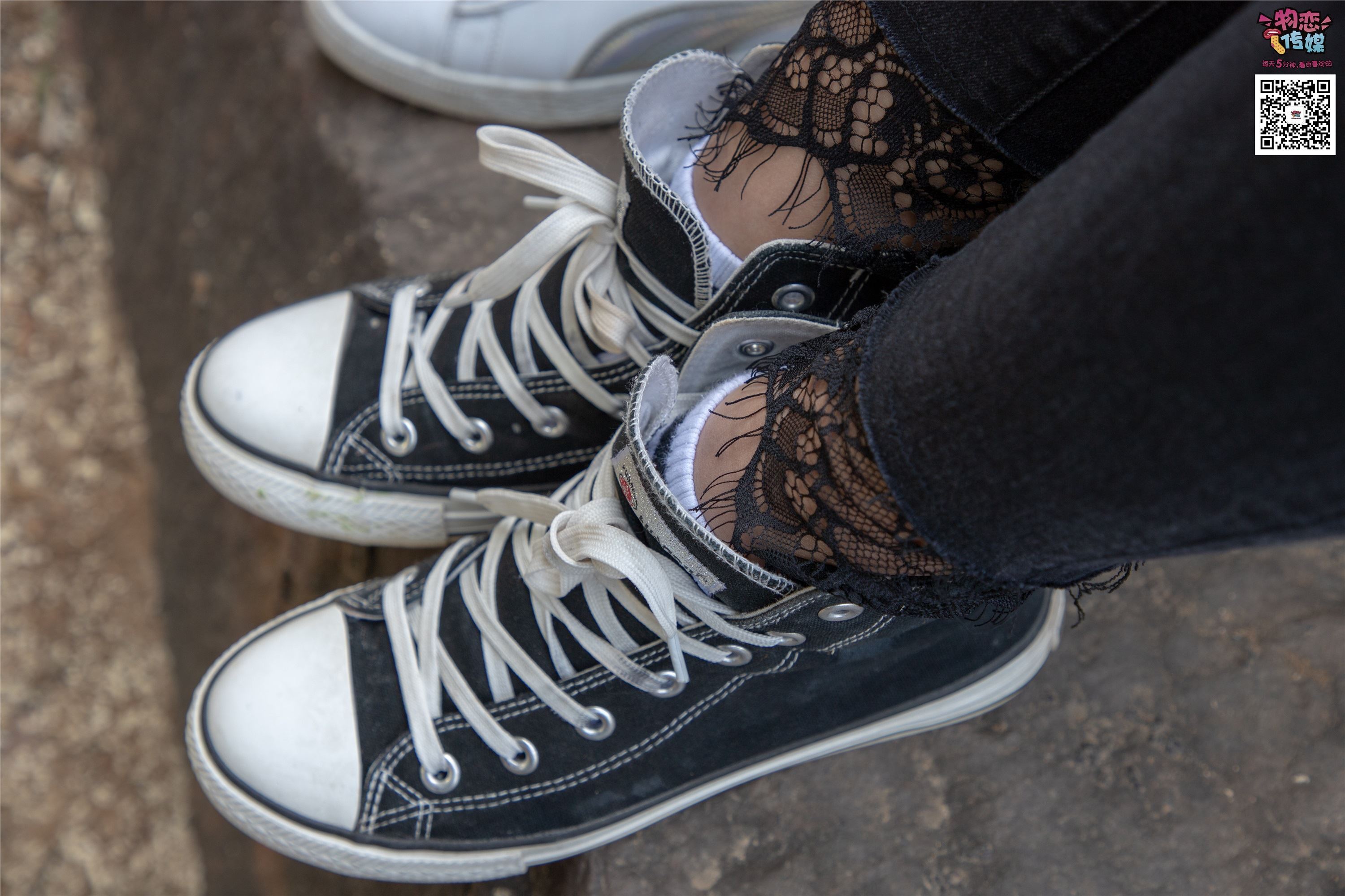 物恋传媒 No.010 纯的闺蜜情，纯纯的鞋子与棉袜