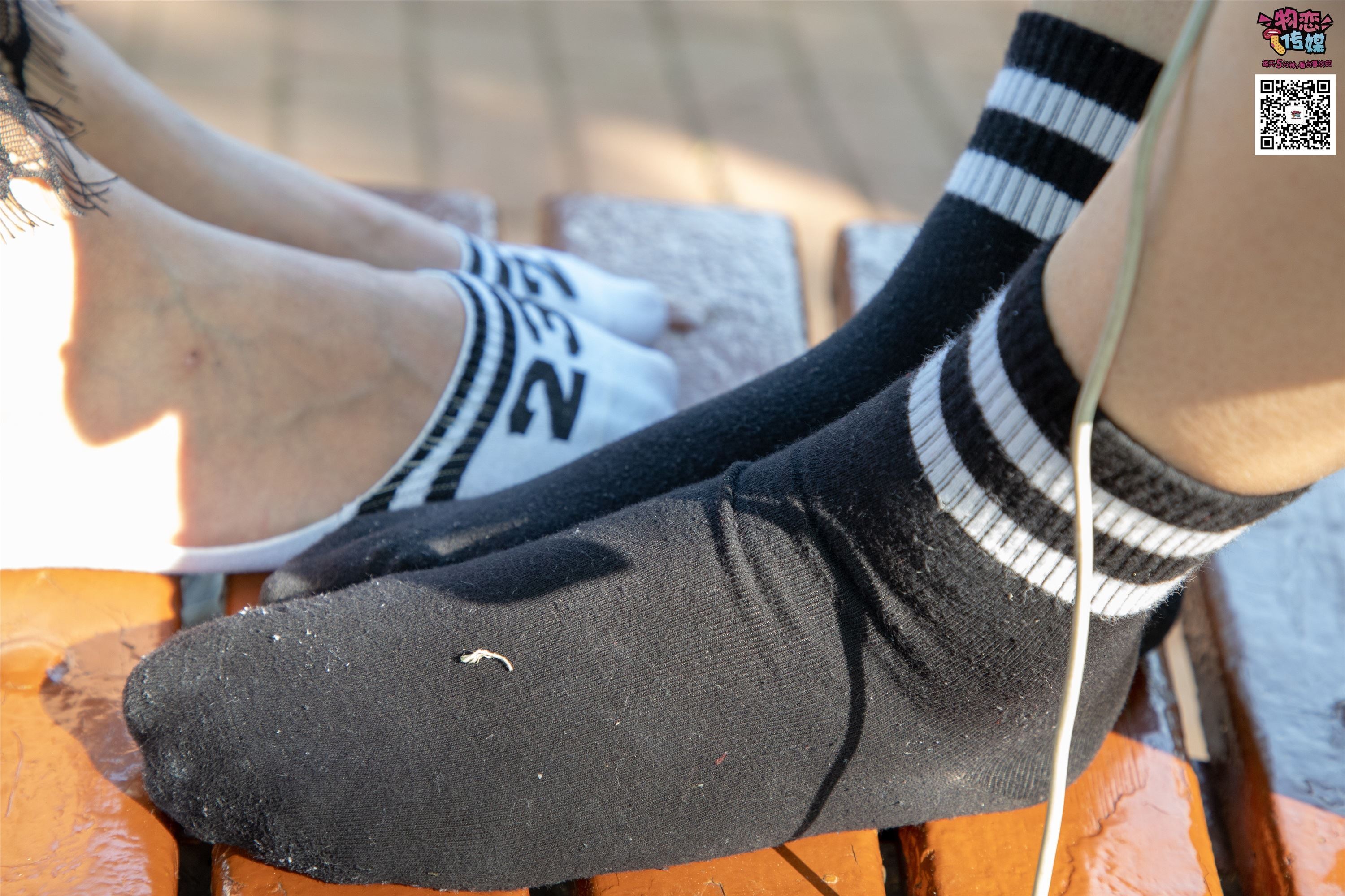 物恋传媒 No.010 纯的闺蜜情，纯纯的鞋子与棉袜