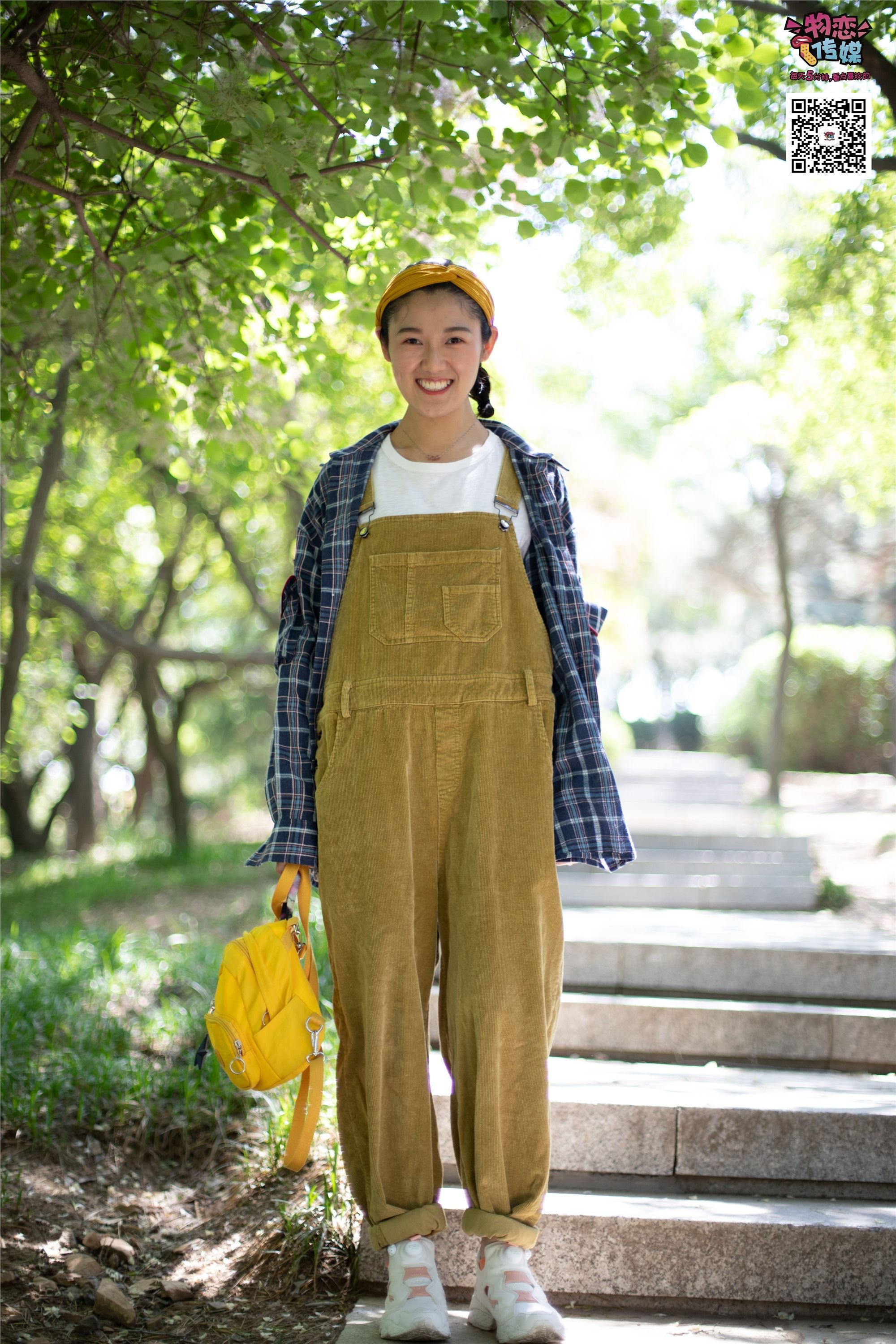 物恋传媒 No.013 气质独特的邻家小妹,粉色小棉袜加白袜哦