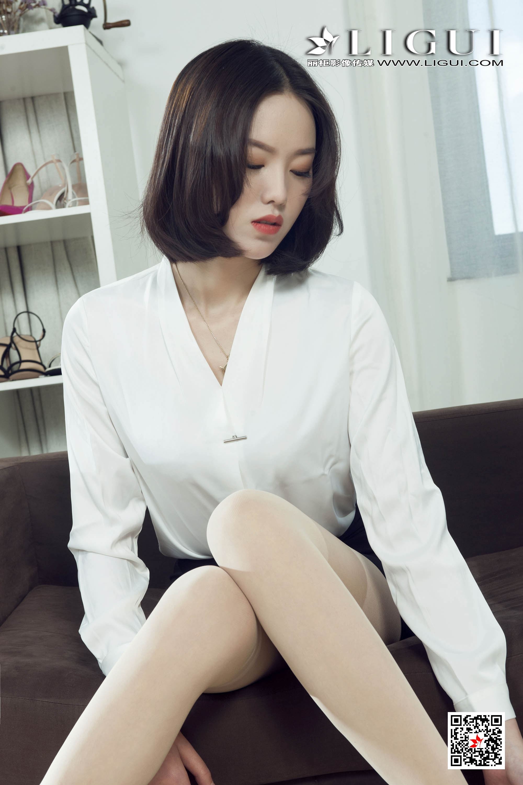 Ligui丽柜 2020.04.08《精踩丝足》-敏儿