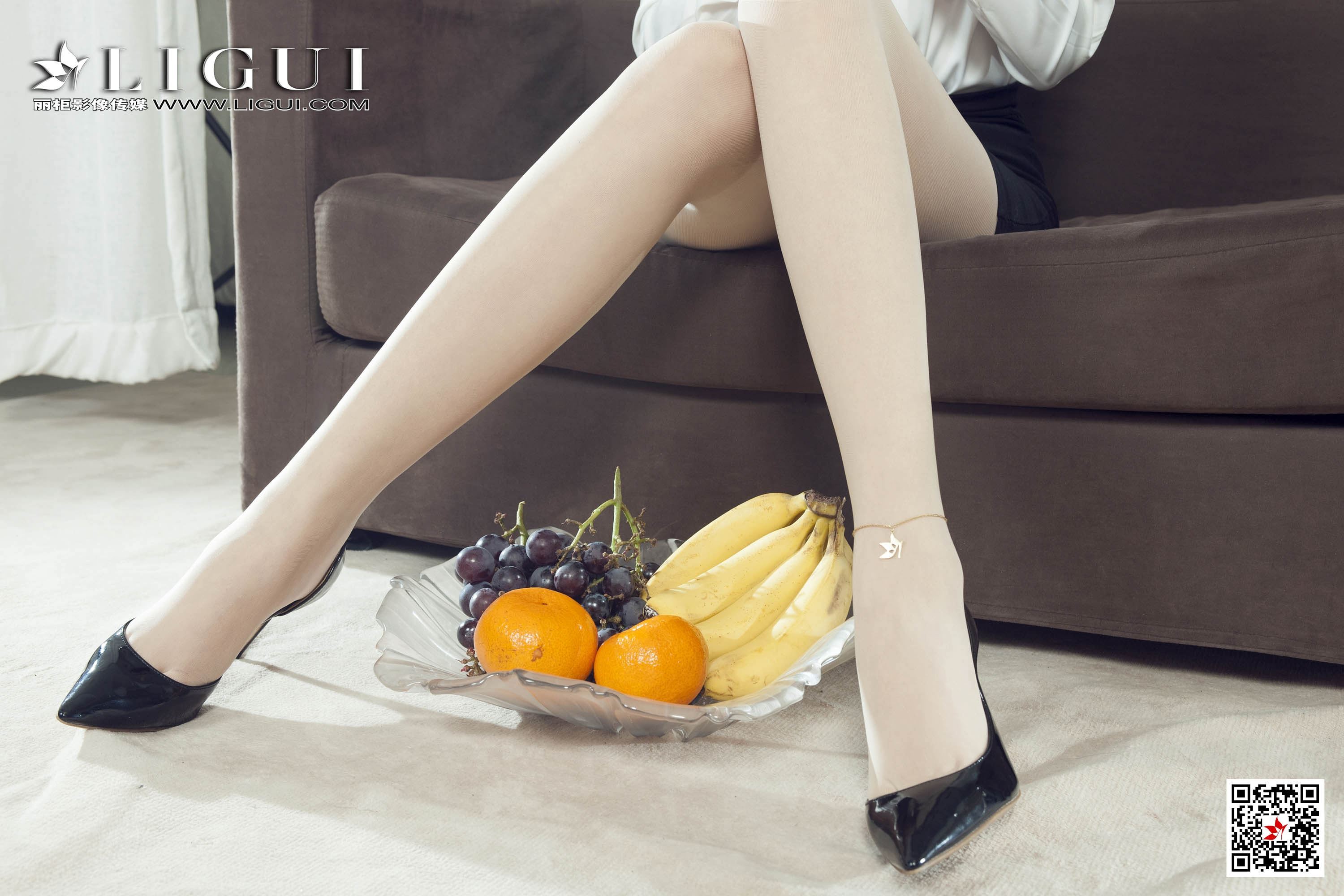 Ligui丽柜 2020.04.08《精踩丝足》-敏儿