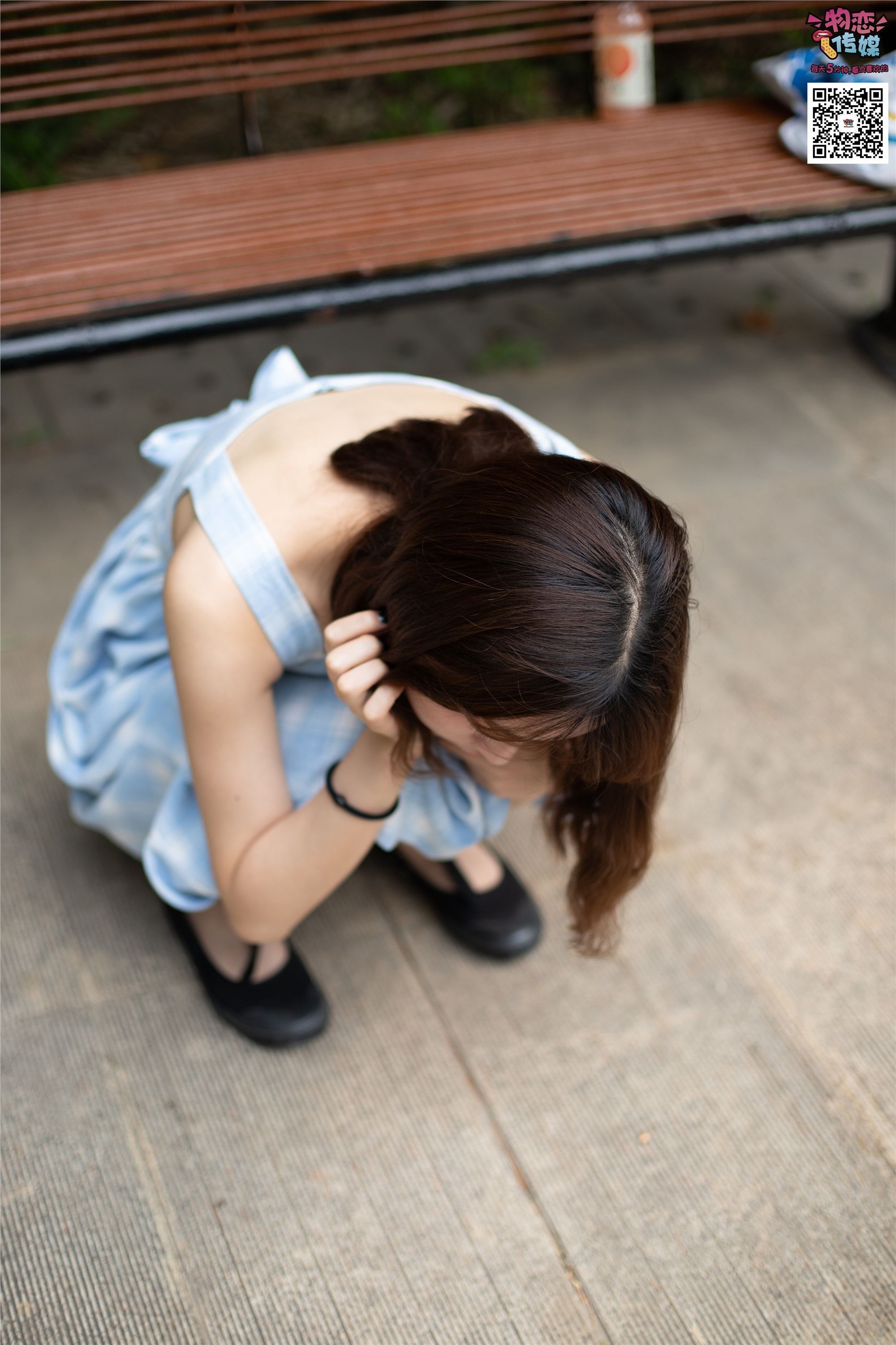 物恋传媒 No.016 经典就是不需挑片,透明肉丝配清纯白棉袜