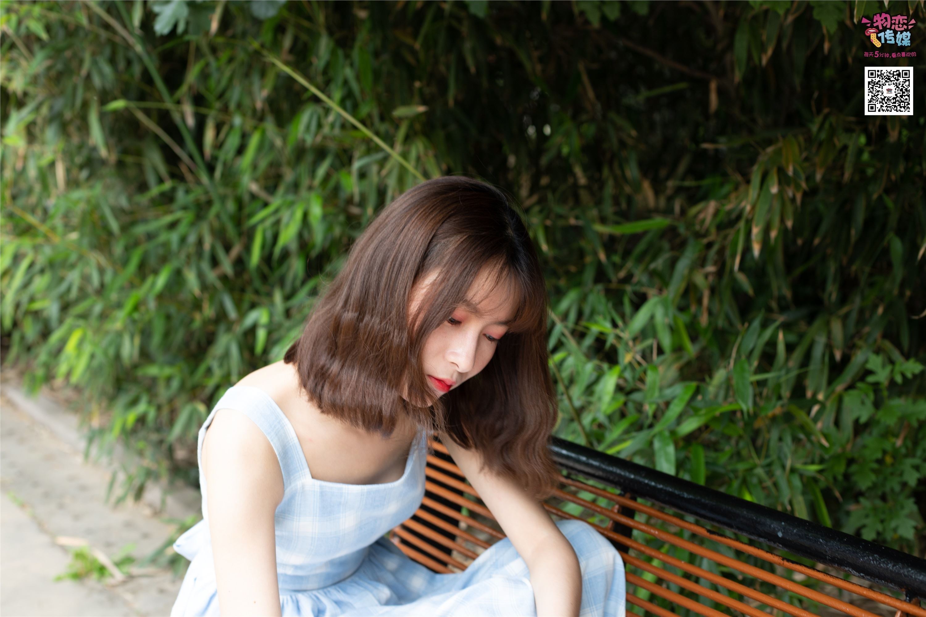 物恋传媒 No.016 经典就是不需挑片,透明肉丝配清纯白棉袜