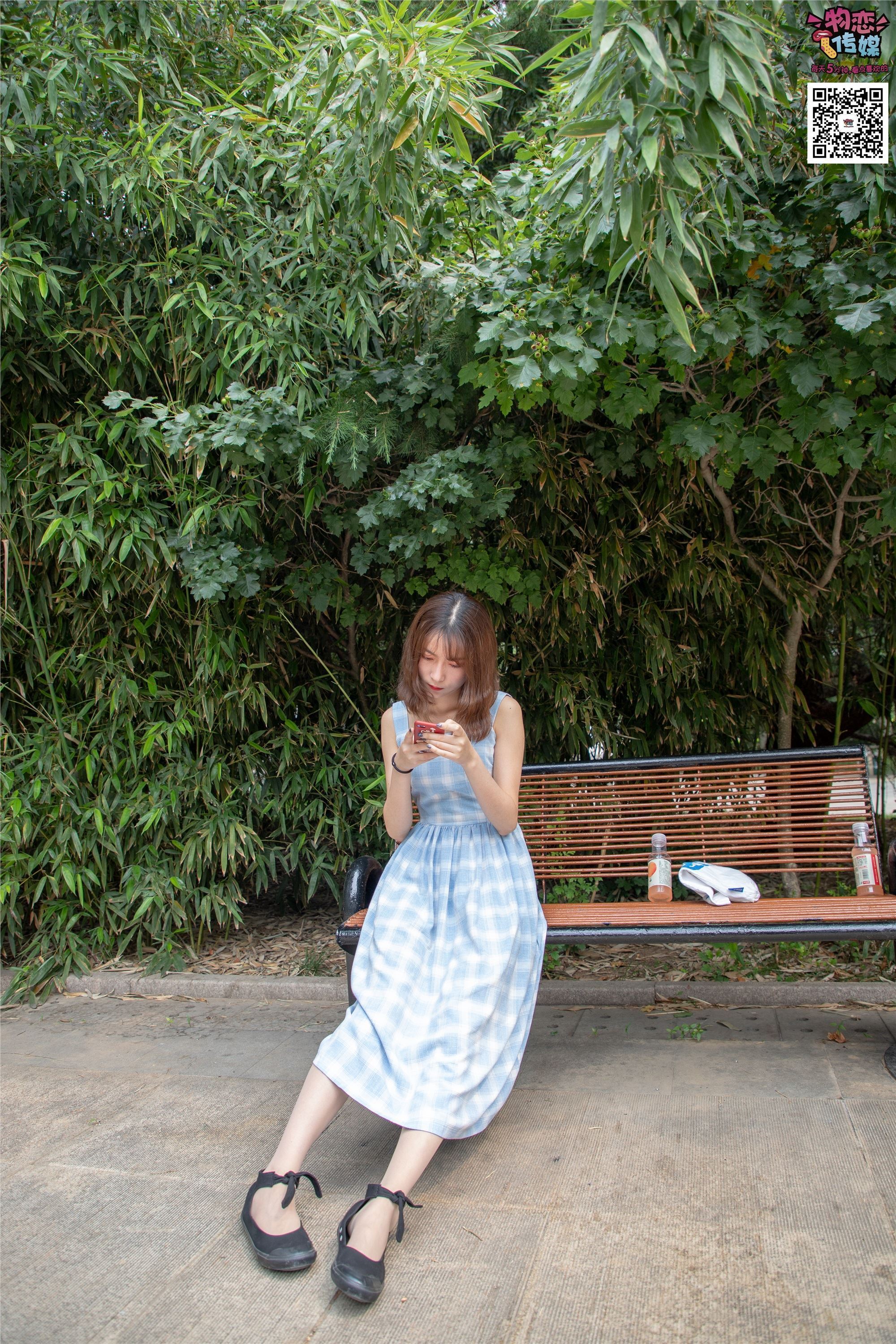 物恋传媒 No.016 经典就是不需挑片,透明肉丝配清纯白棉袜