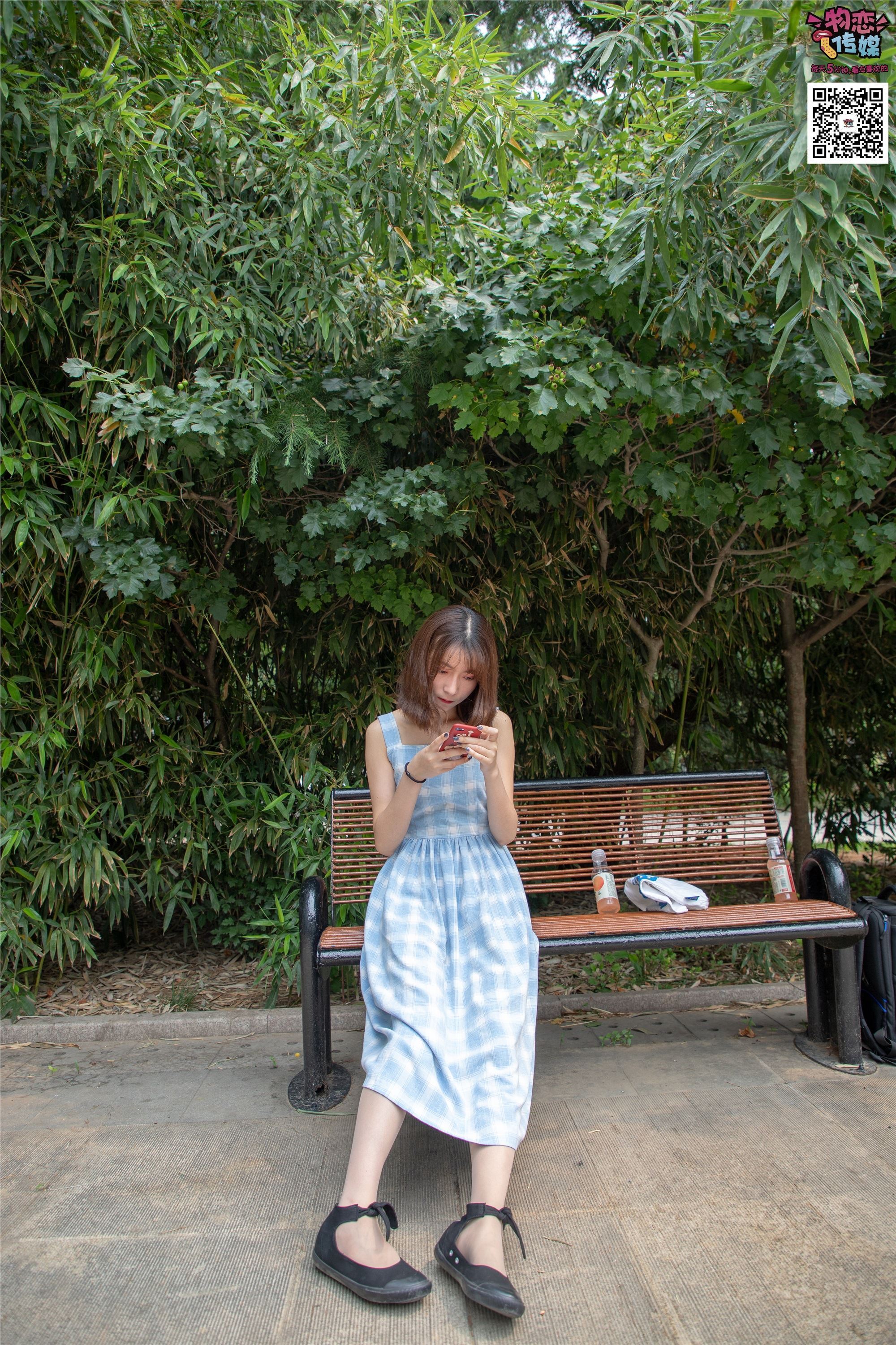 物恋传媒 No.016 经典就是不需挑片,透明肉丝配清纯白棉袜