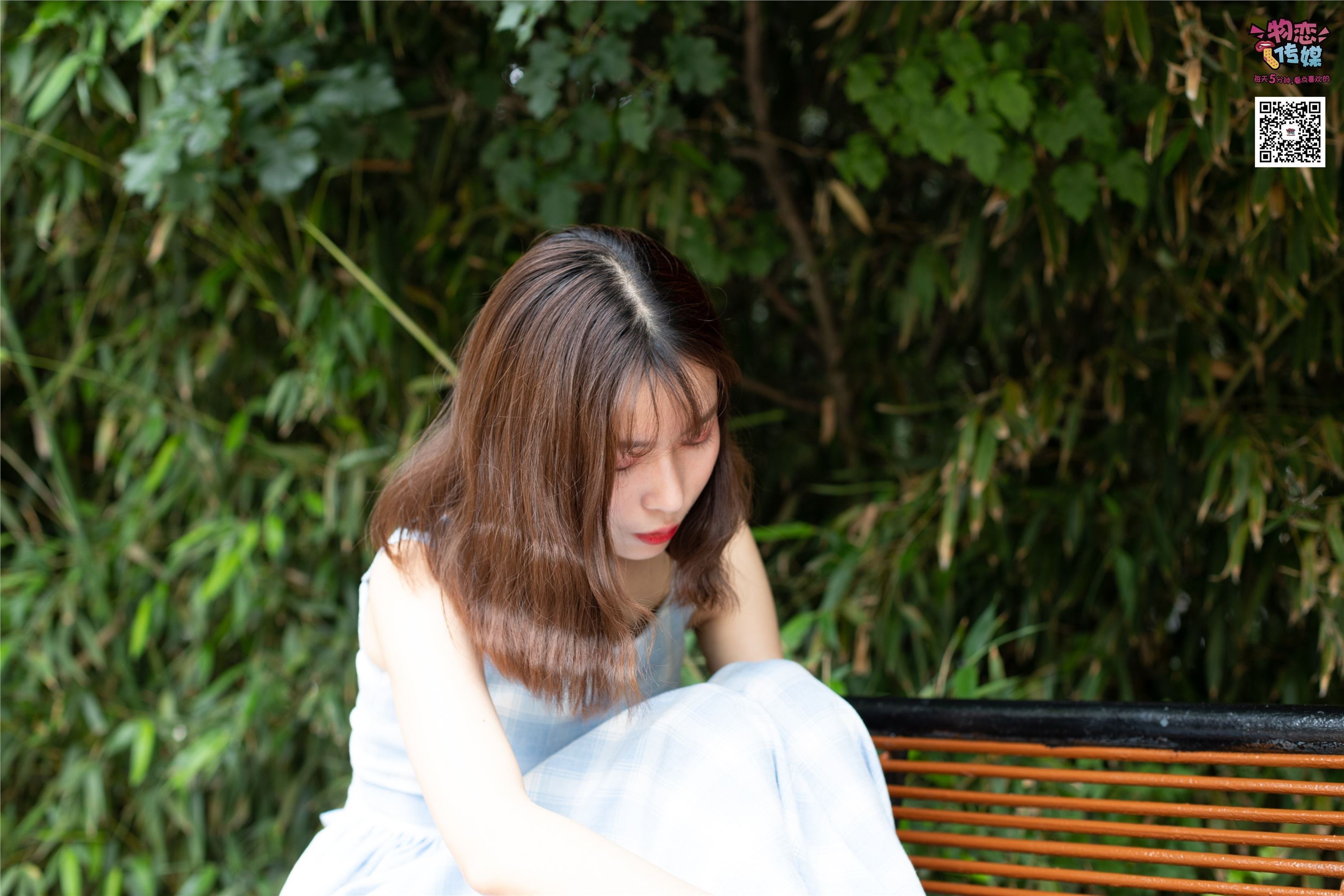 物恋传媒 No.016 经典就是不需挑片,透明肉丝配清纯白棉袜