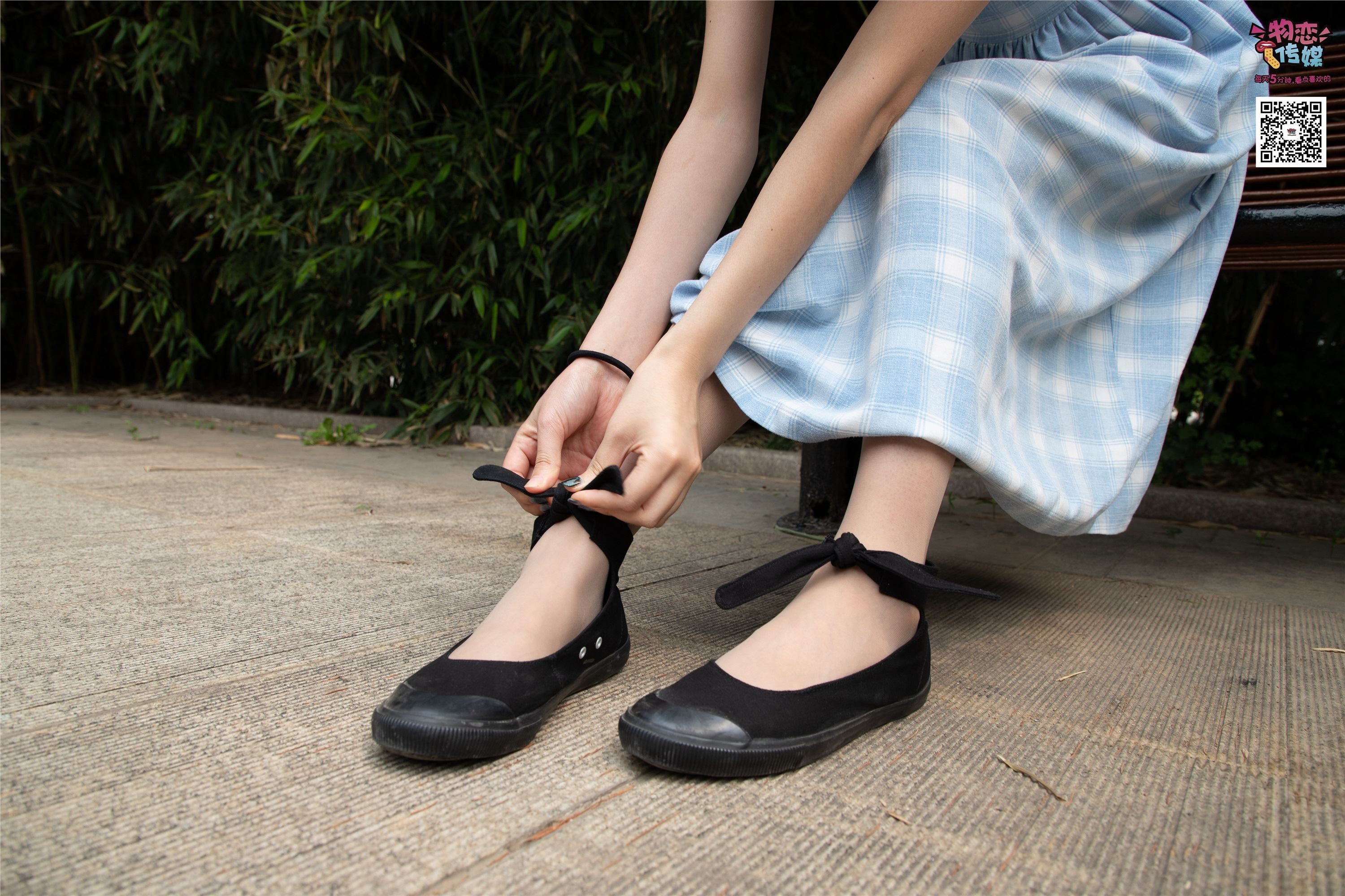 物恋传媒 No.016 经典就是不需挑片,透明肉丝配清纯白棉袜