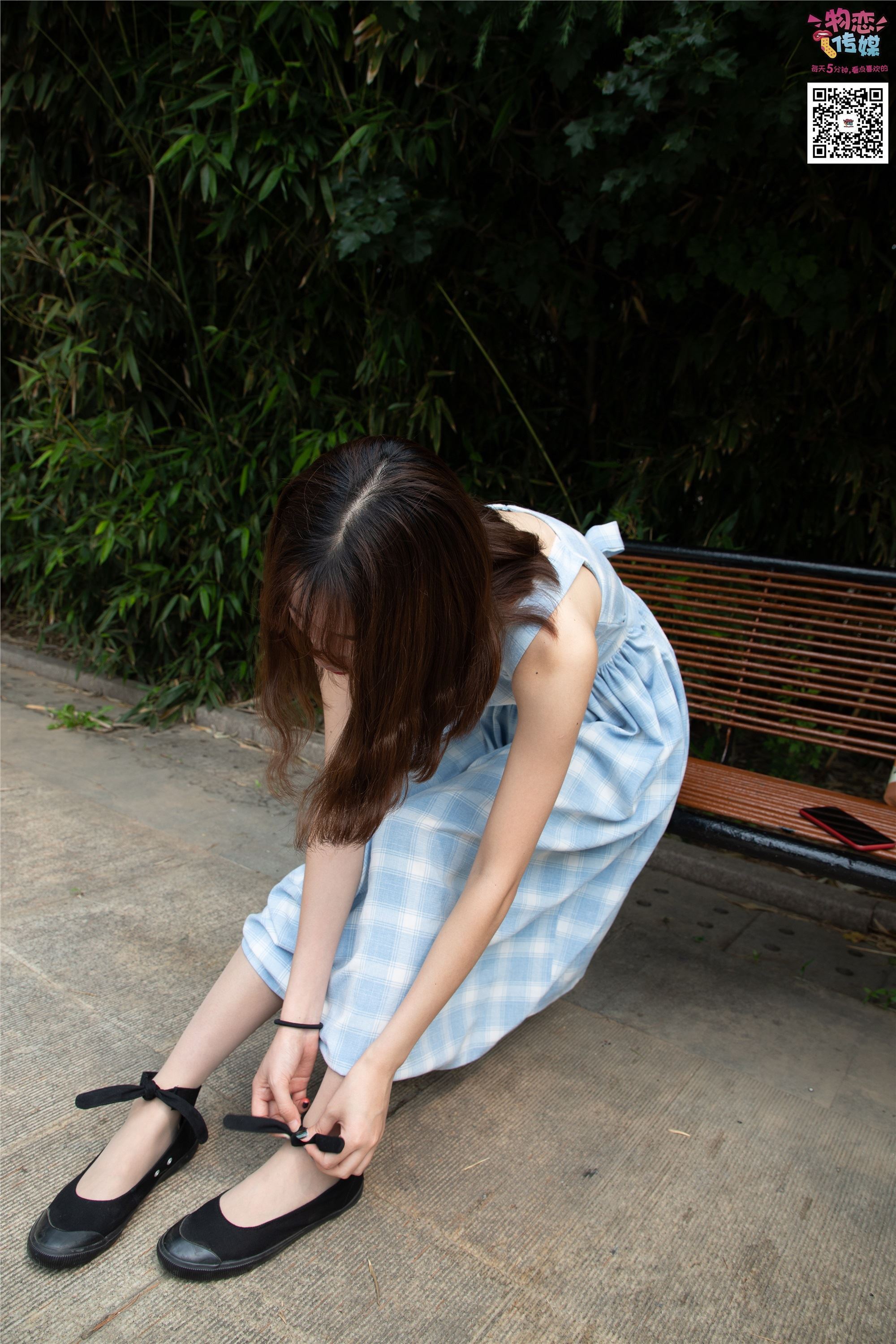 物恋传媒 No.016 经典就是不需挑片,透明肉丝配清纯白棉袜