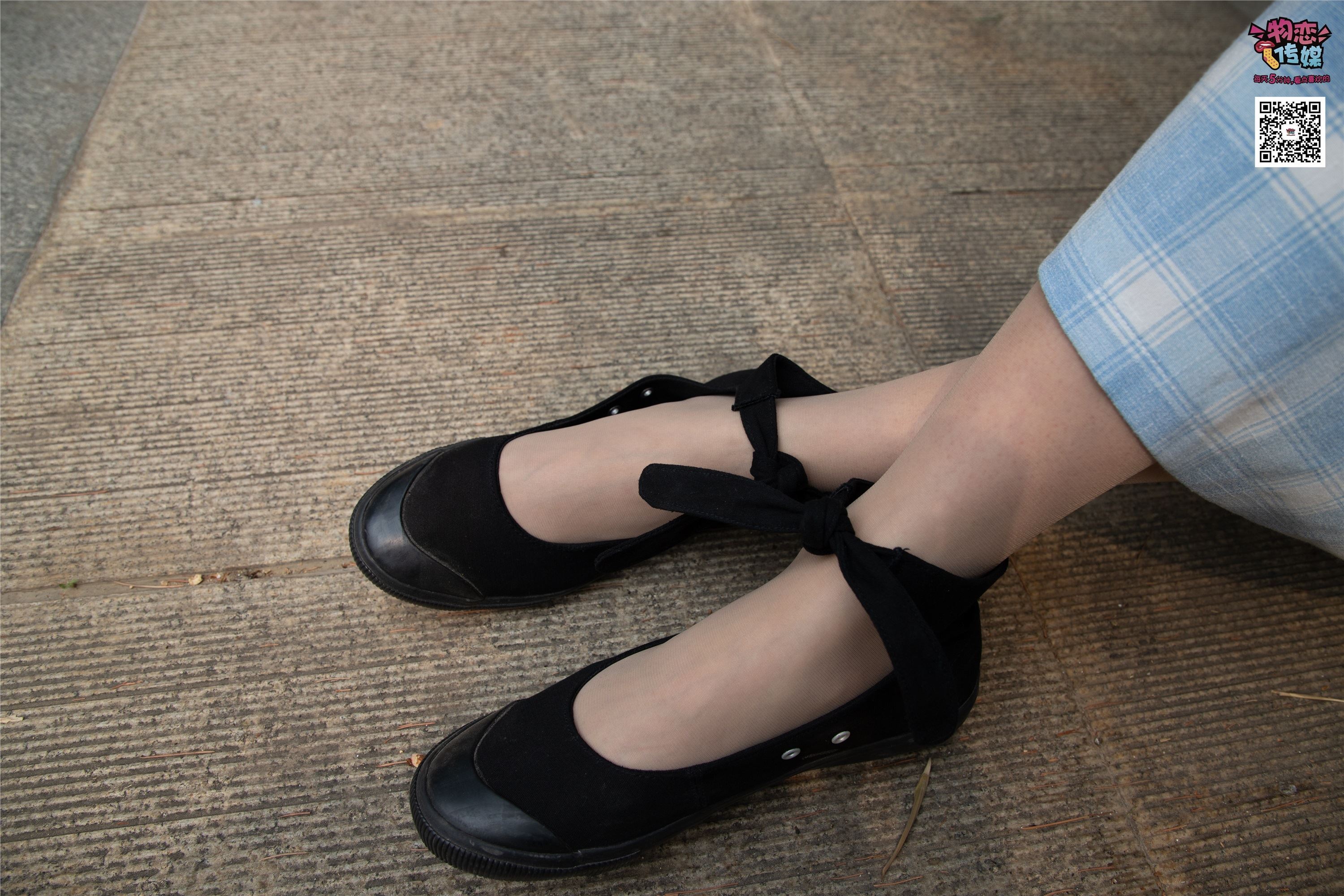 物恋传媒 No.016 经典就是不需挑片,透明肉丝配清纯白棉袜