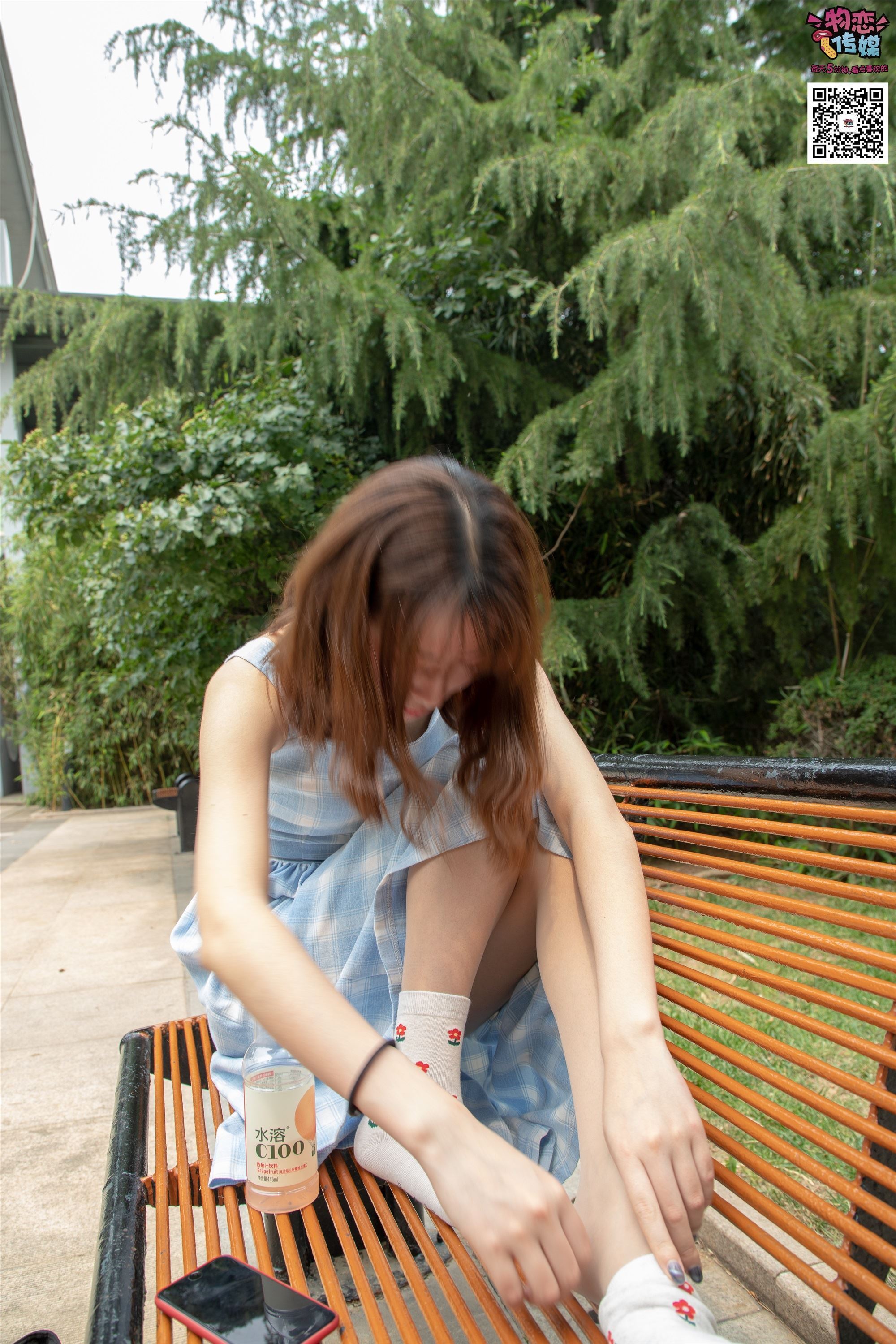 物恋传媒 No.016 经典就是不需挑片,透明肉丝配清纯白棉袜