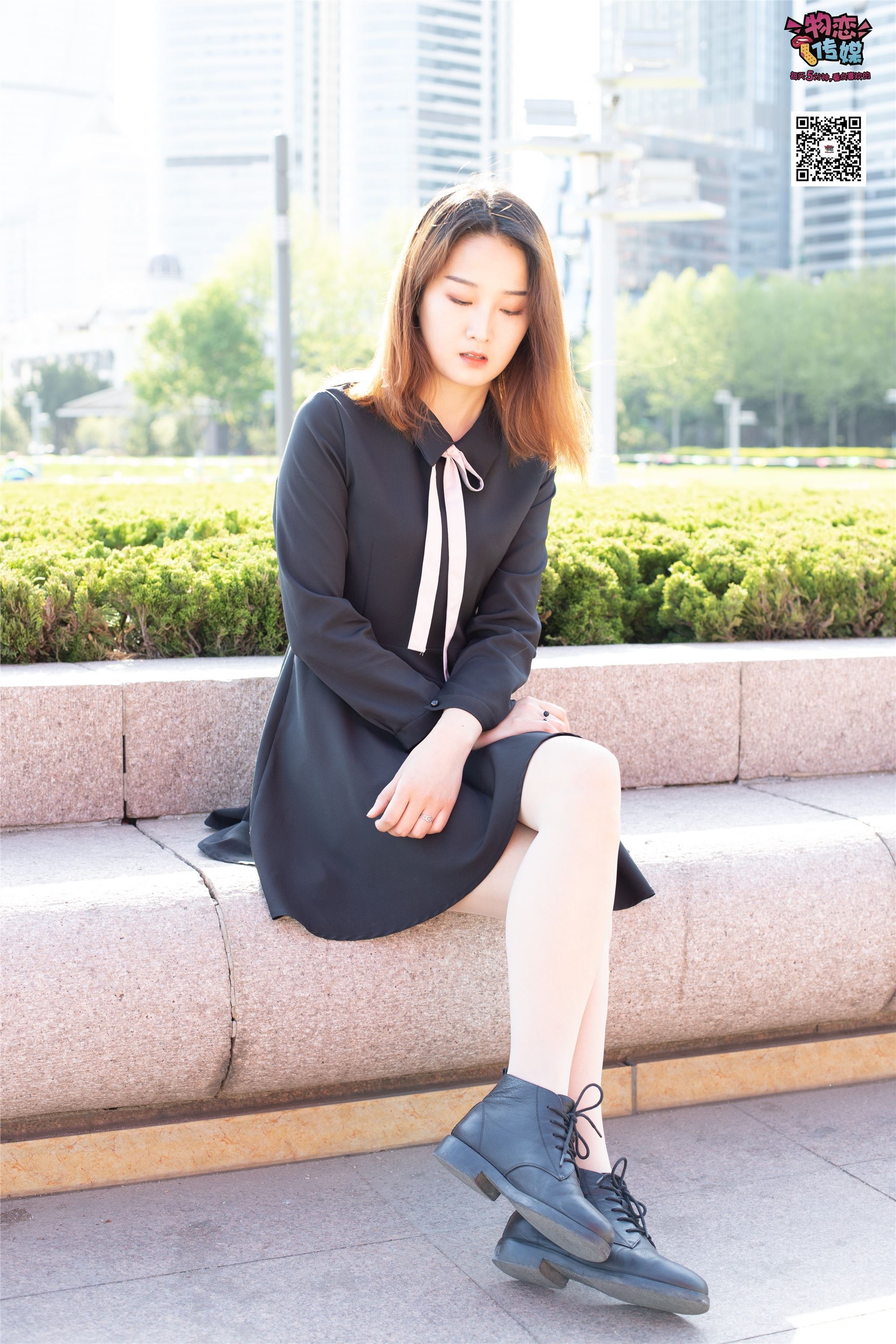 物恋传媒 No.018 清纯的小姐姐哦,透明肉丝加小皮鞋