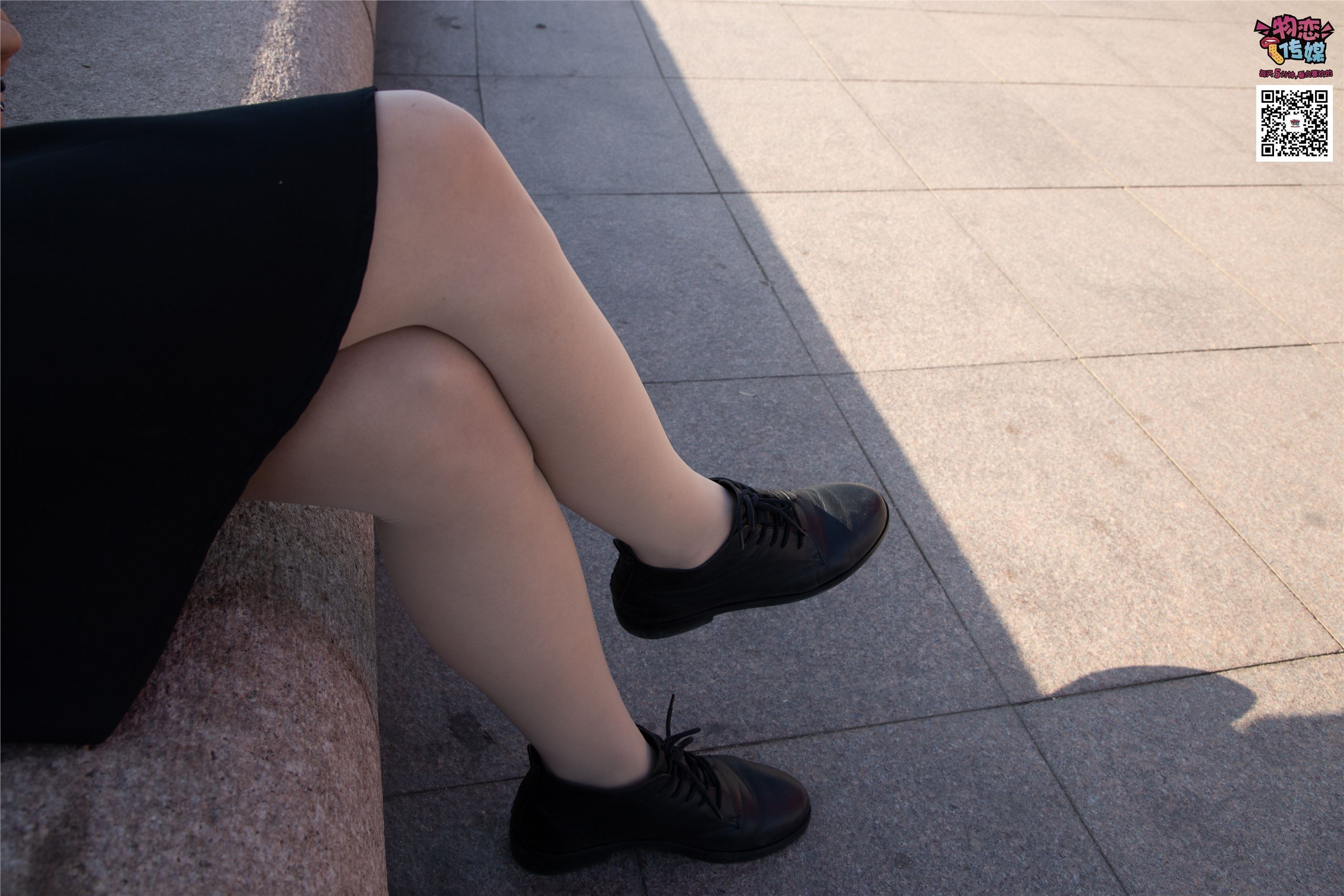 物恋传媒 No.018 清纯的小姐姐哦,透明肉丝加小皮鞋