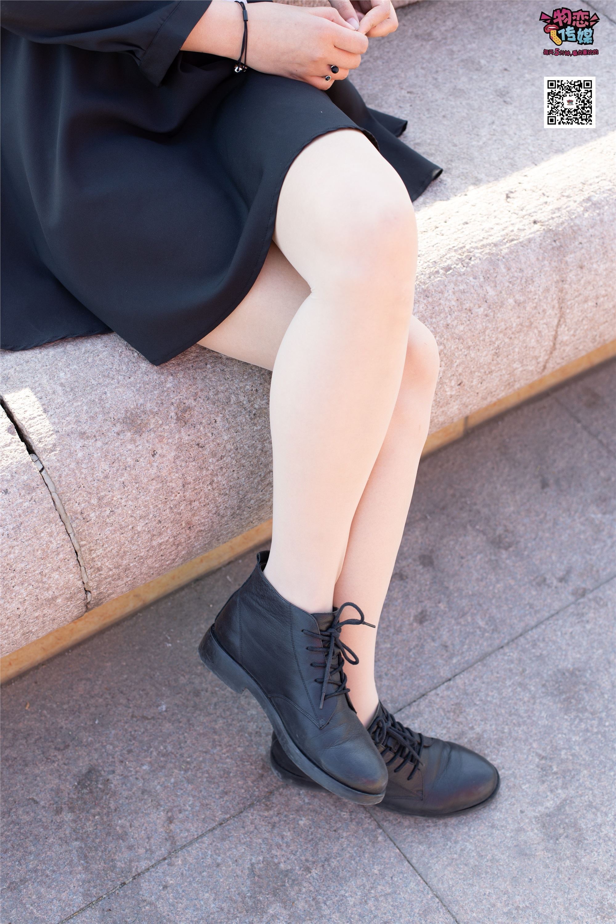 物恋传媒 No.018 清纯的小姐姐哦,透明肉丝加小皮鞋