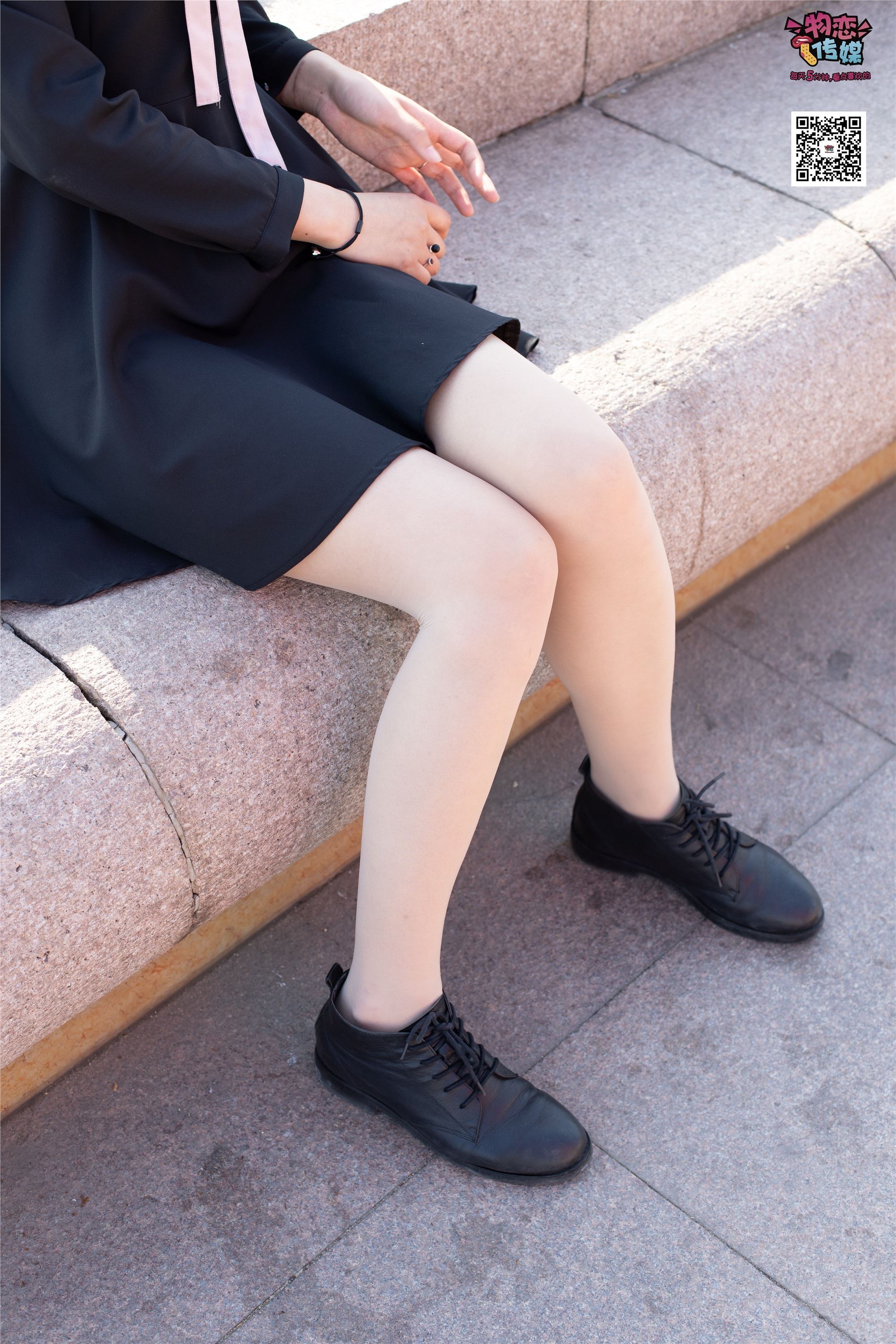 物恋传媒 No.018 清纯的小姐姐哦,透明肉丝加小皮鞋