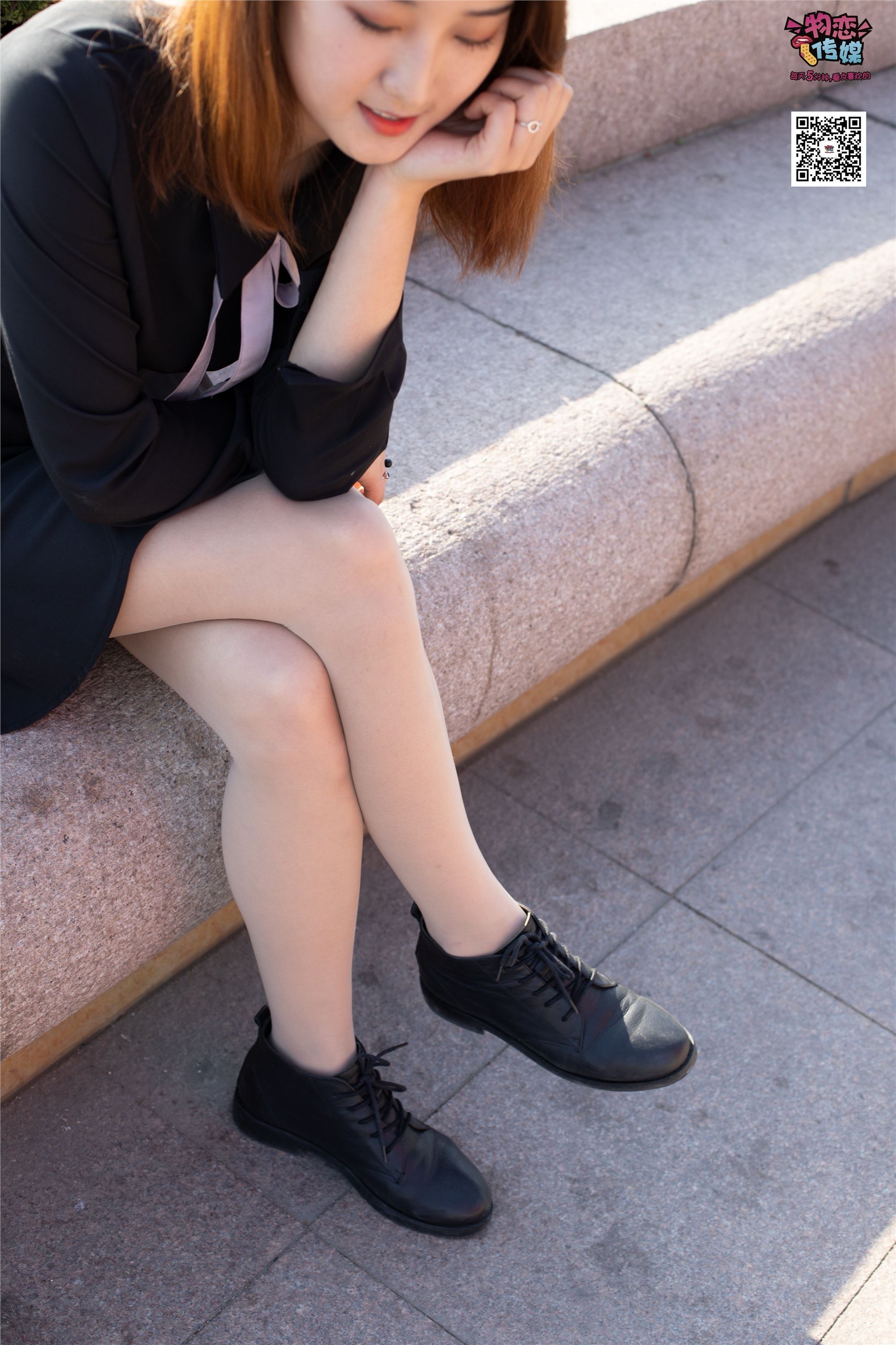 物恋传媒 No.018 清纯的小姐姐哦,透明肉丝加小皮鞋