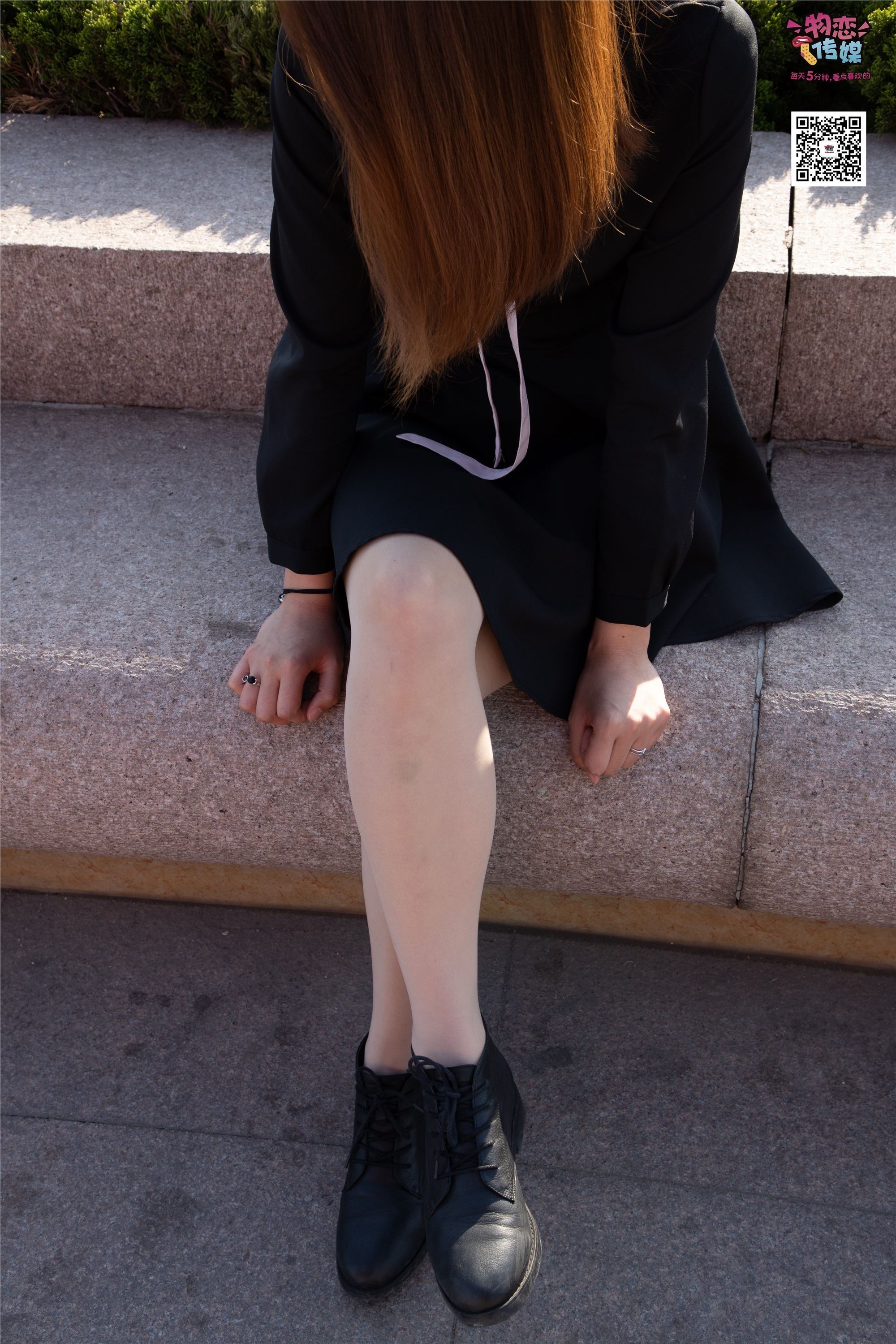 物恋传媒 No.018 清纯的小姐姐哦,透明肉丝加小皮鞋