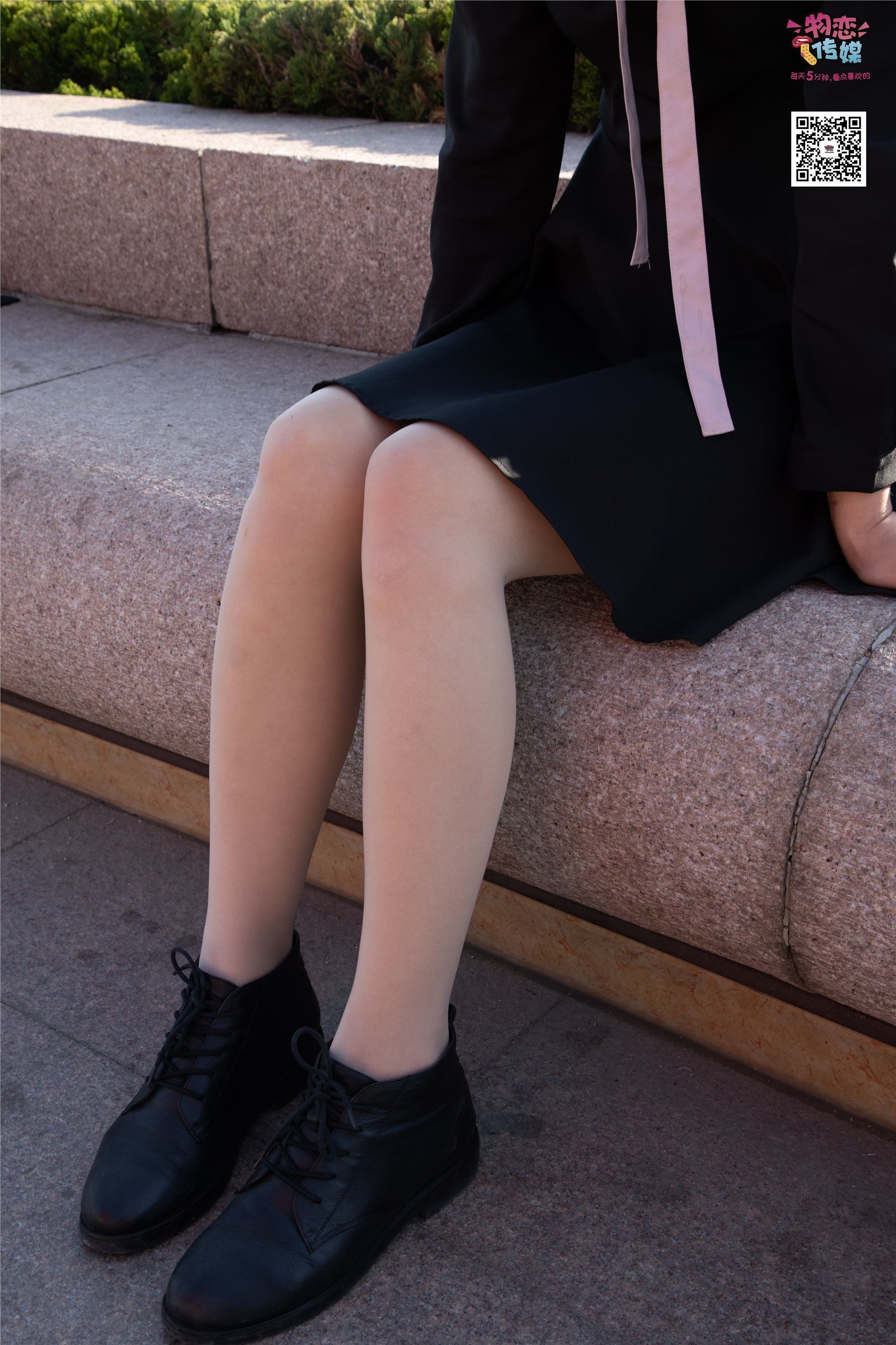 物恋传媒 No.018 清纯的小姐姐哦,透明肉丝加小皮鞋