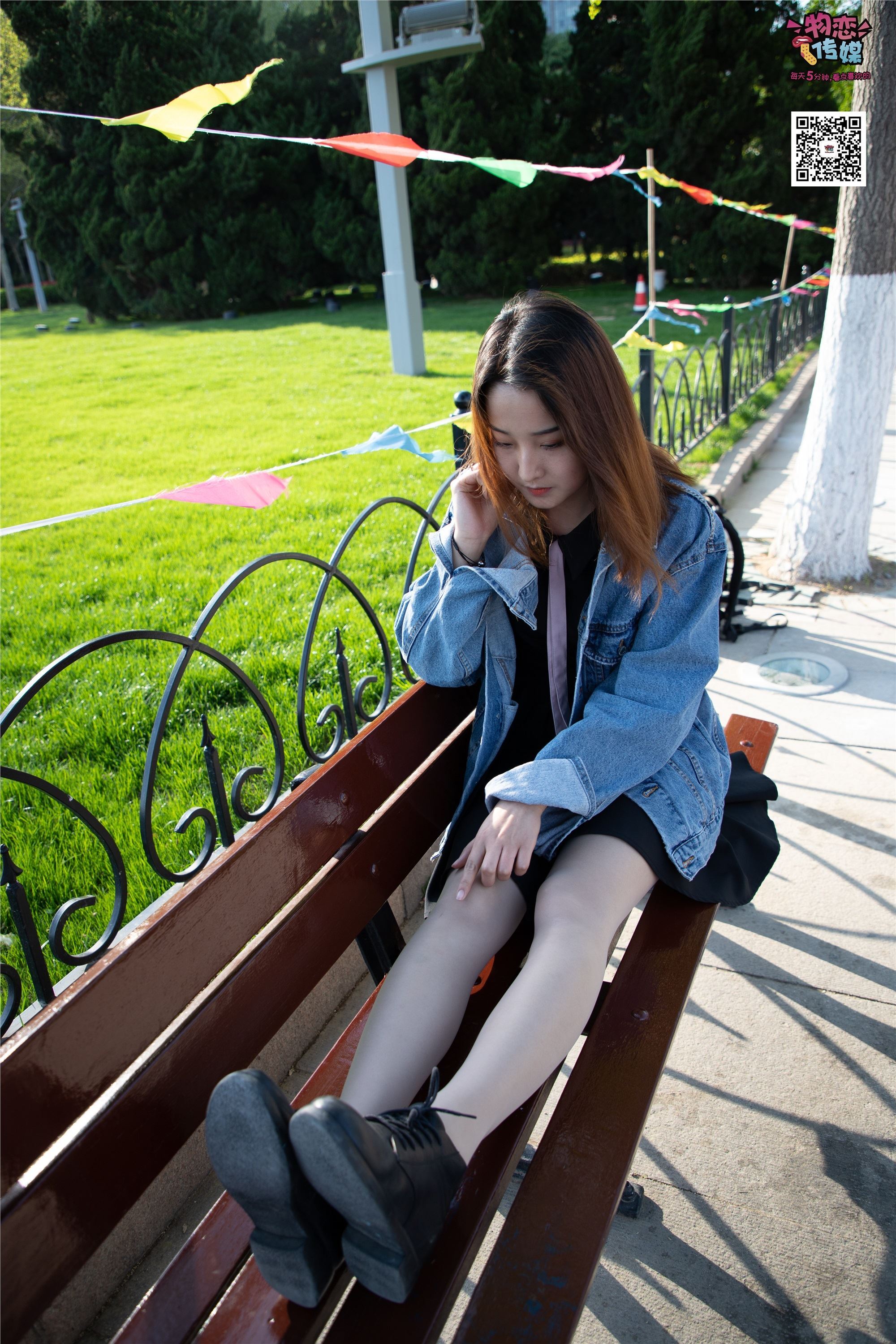 物恋传媒 No.018 清纯的小姐姐哦,透明肉丝加小皮鞋