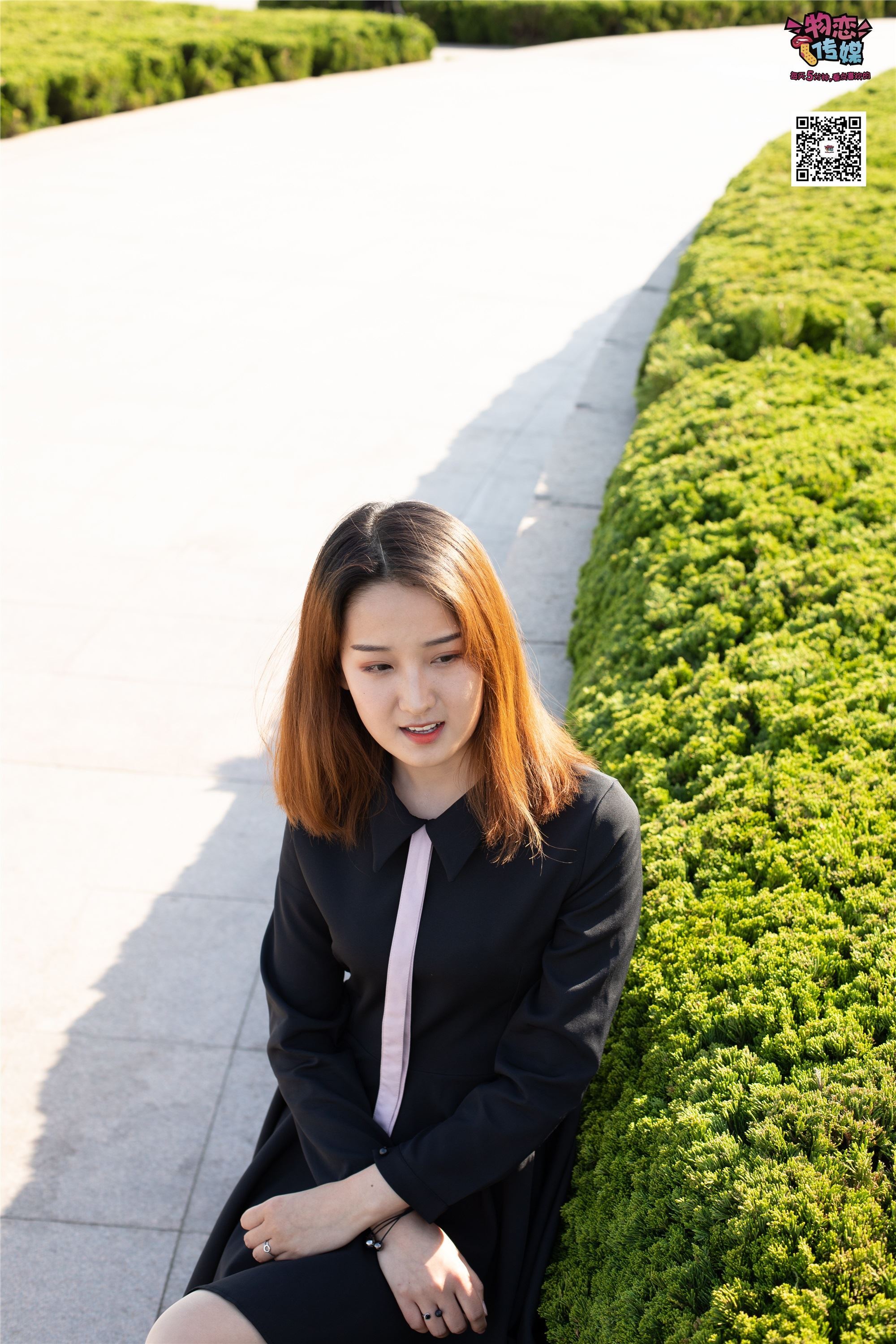 物恋传媒 No.018 清纯的小姐姐哦,透明肉丝加小皮鞋