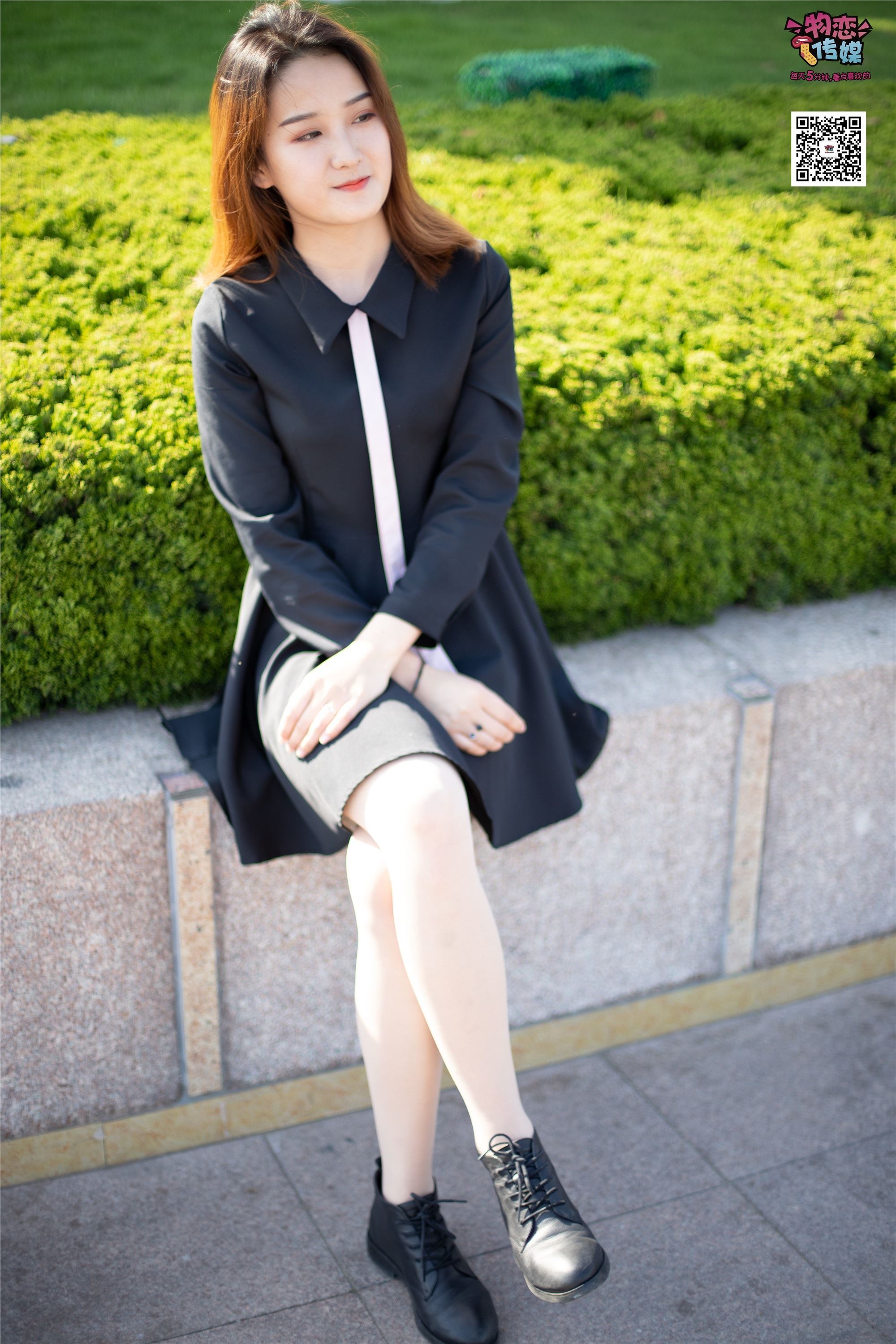 物恋传媒 No.018 清纯的小姐姐哦,透明肉丝加小皮鞋