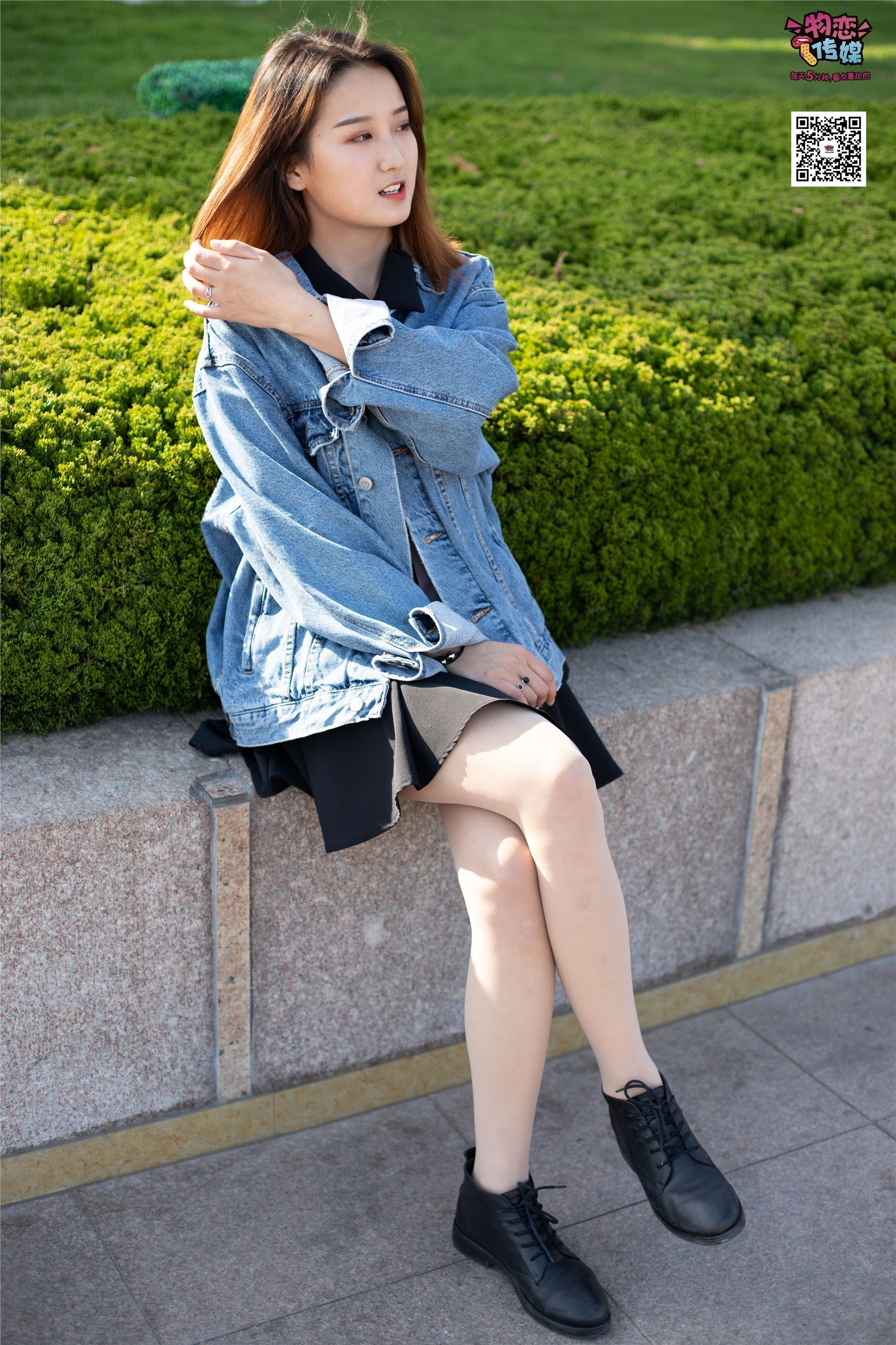 物恋传媒 No.018 清纯的小姐姐哦,透明肉丝加小皮鞋