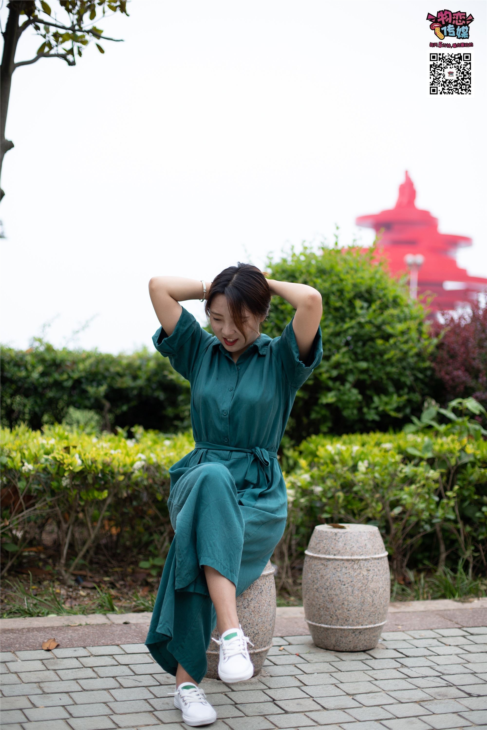 物恋传媒 No.019 地道的青岛小姐姐哦,白色板鞋搭配白色船袜