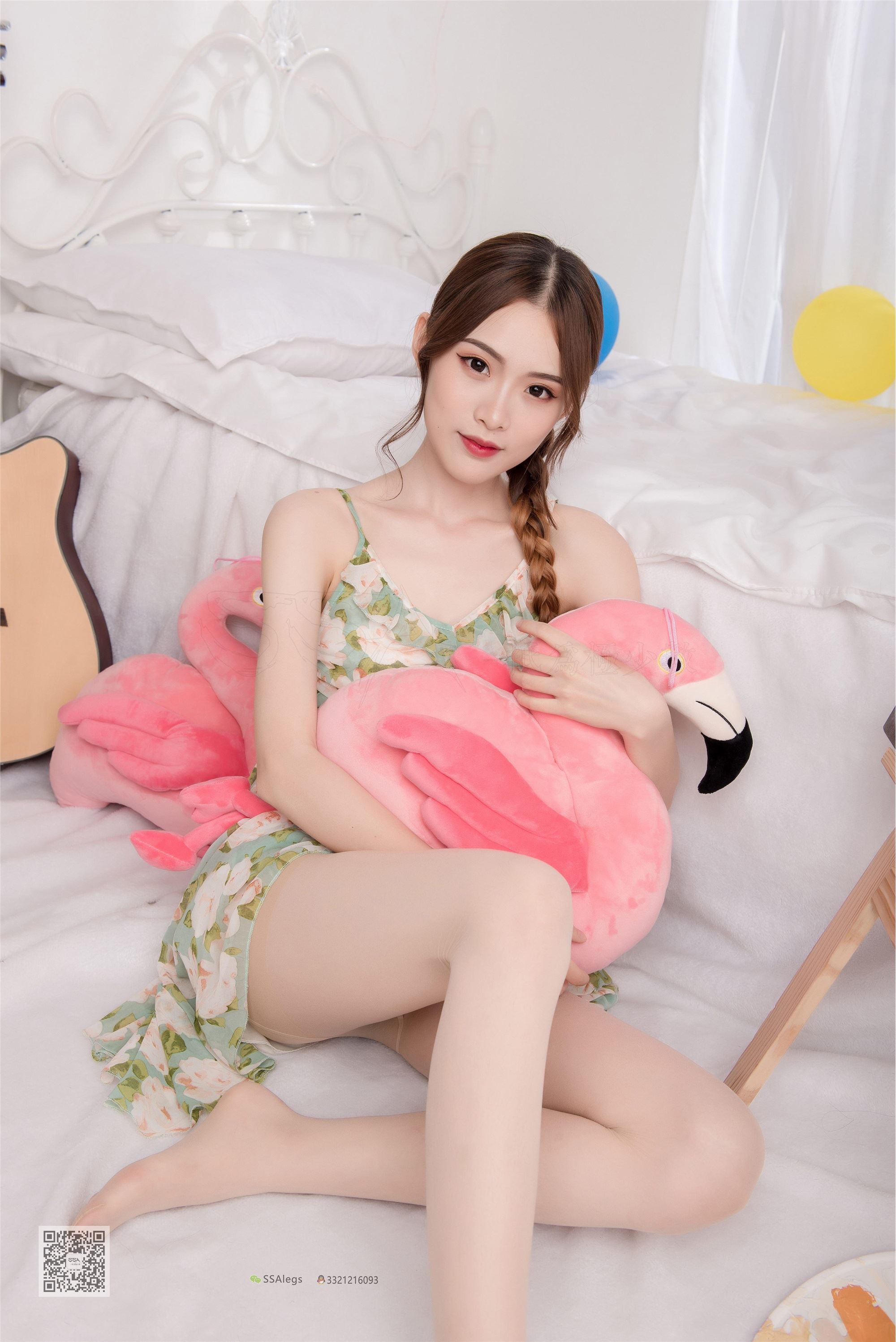 SSA丝社 NO.022 小琪琪 琪琪化身灵魂画师进口肉si大长腿美足特写