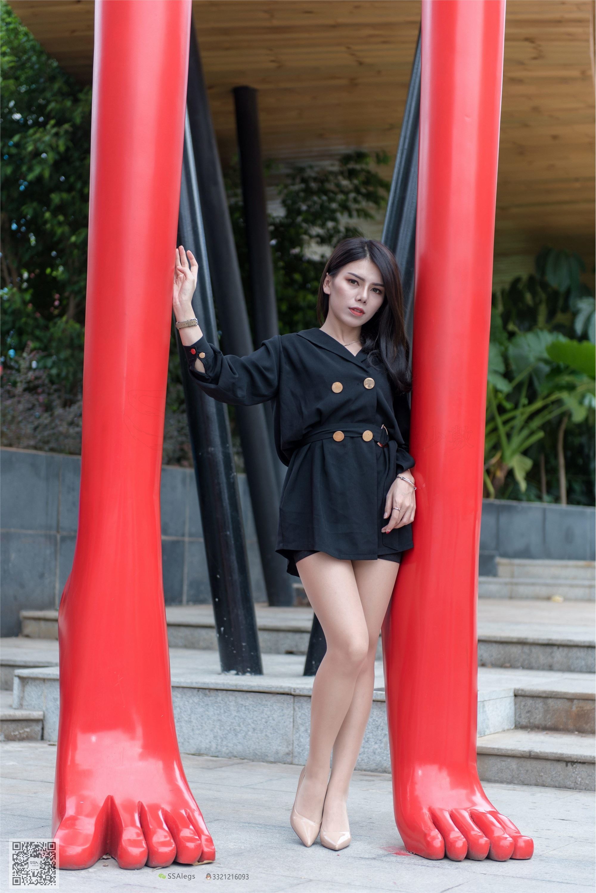 SSA丝社 NO.024 高冷混血女王芷沫肉si街拍