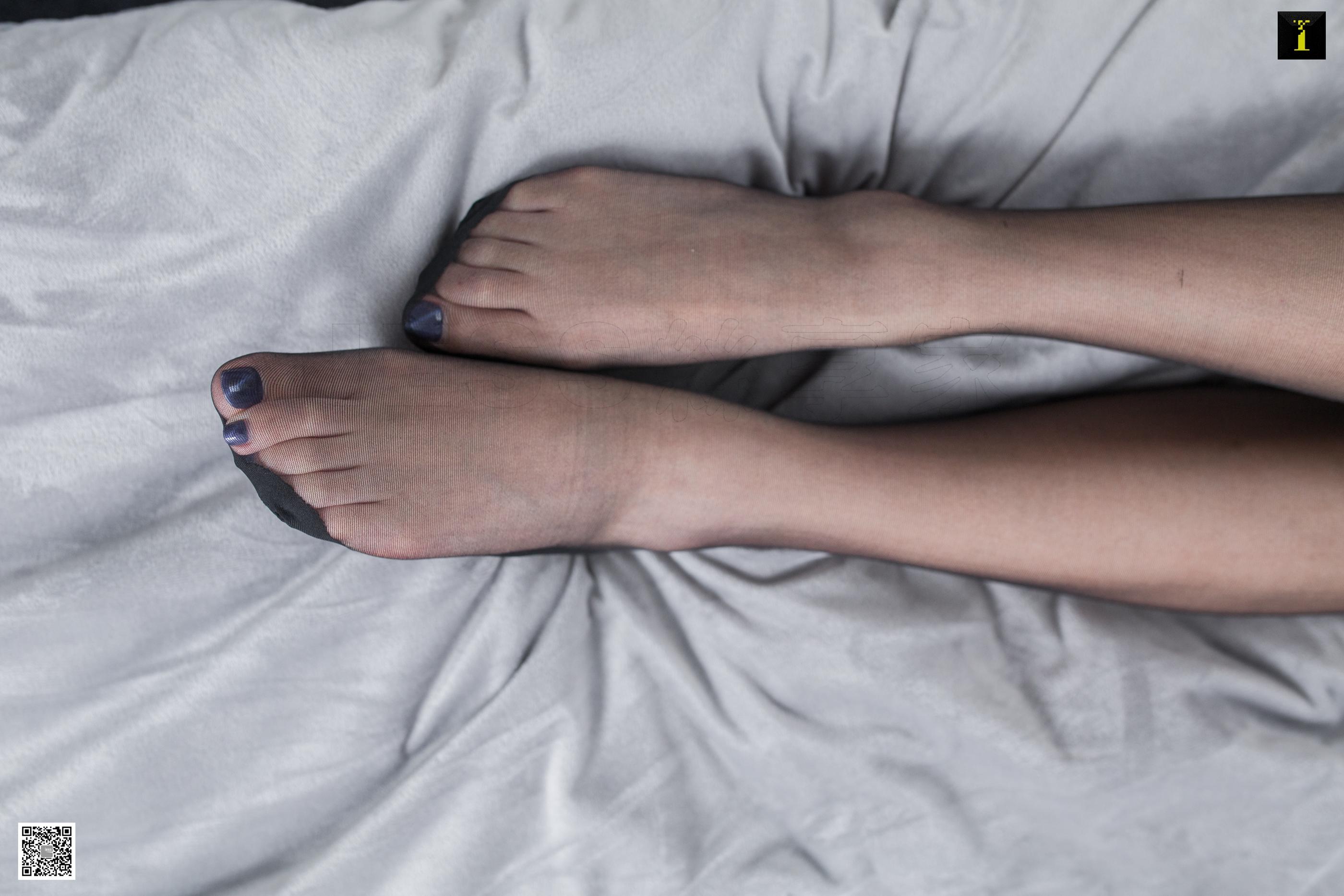 IESS异思趣向  2020.04.09 丝享家718 小衫 复古中线筒袜