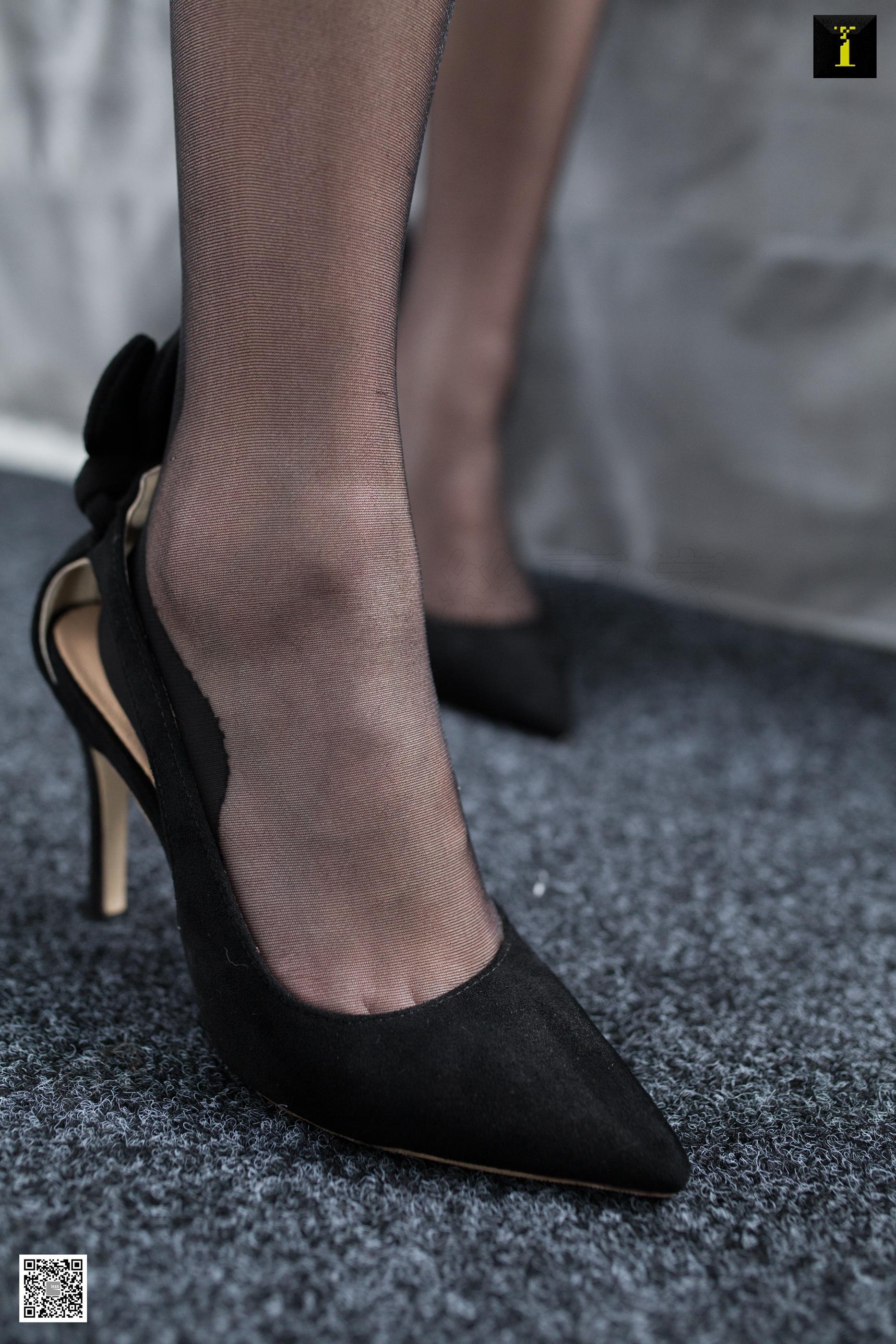 IESS异思趣向  2020.04.09 丝享家718 小衫 复古中线筒袜