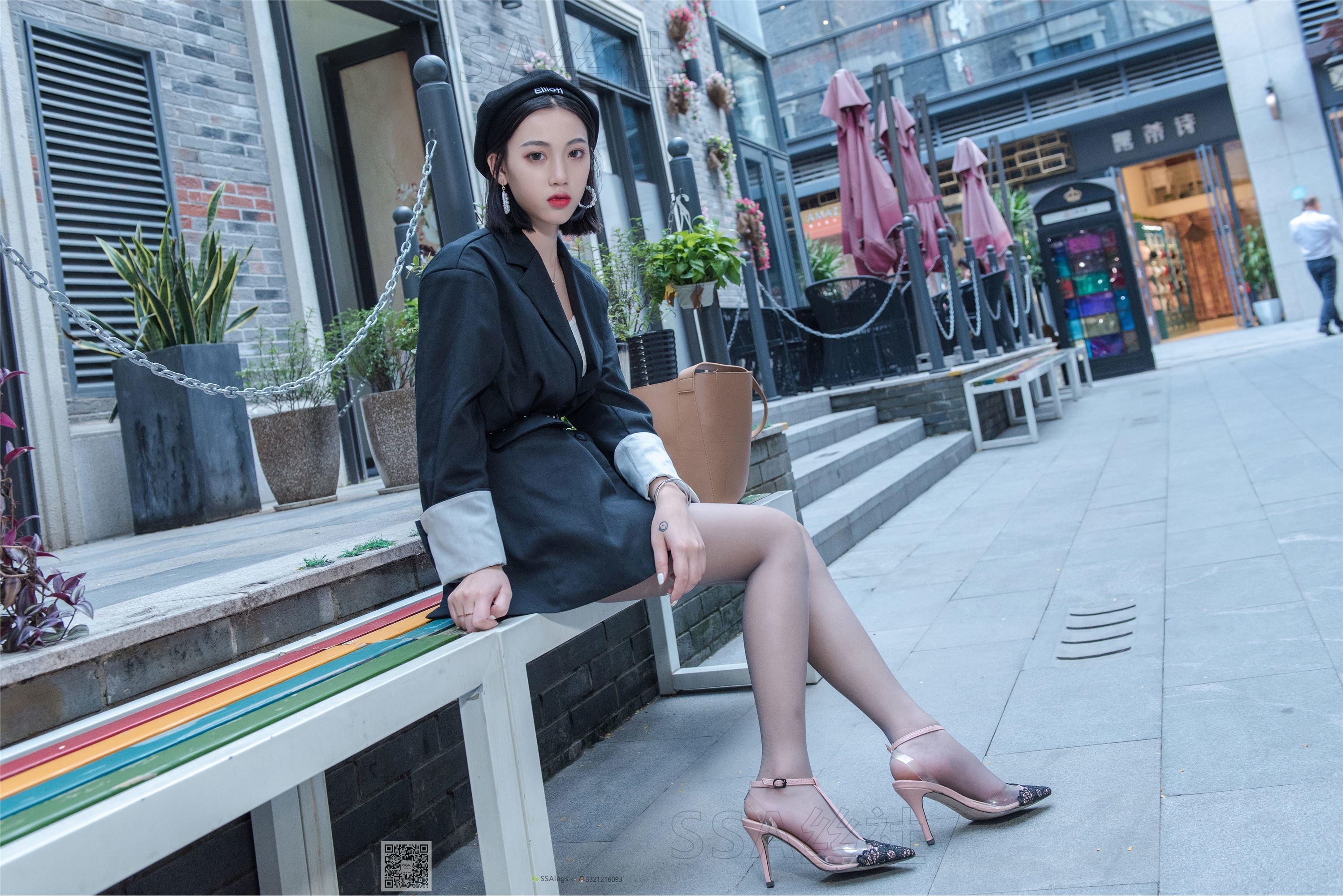 SSA丝社 056期 大大的一天皮裙灰丝特写