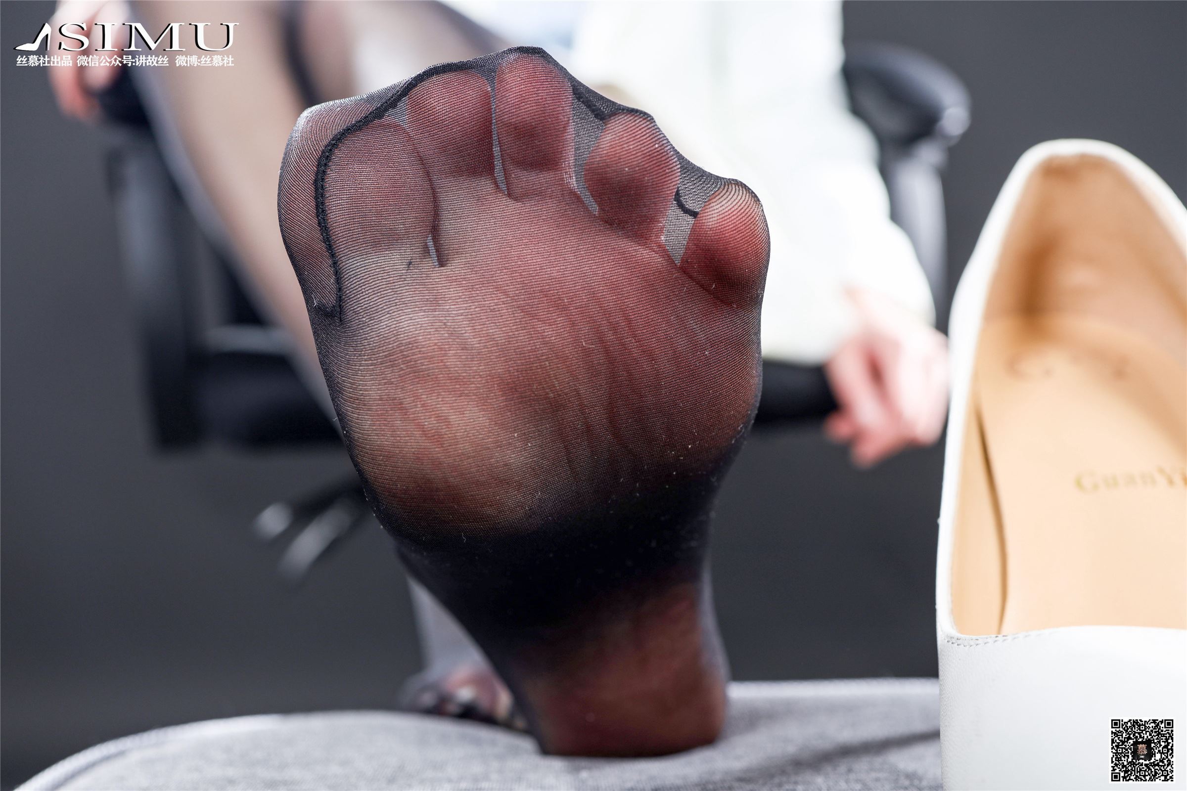 丝慕写真 SM207 双双 《制服系列之办公室白领》