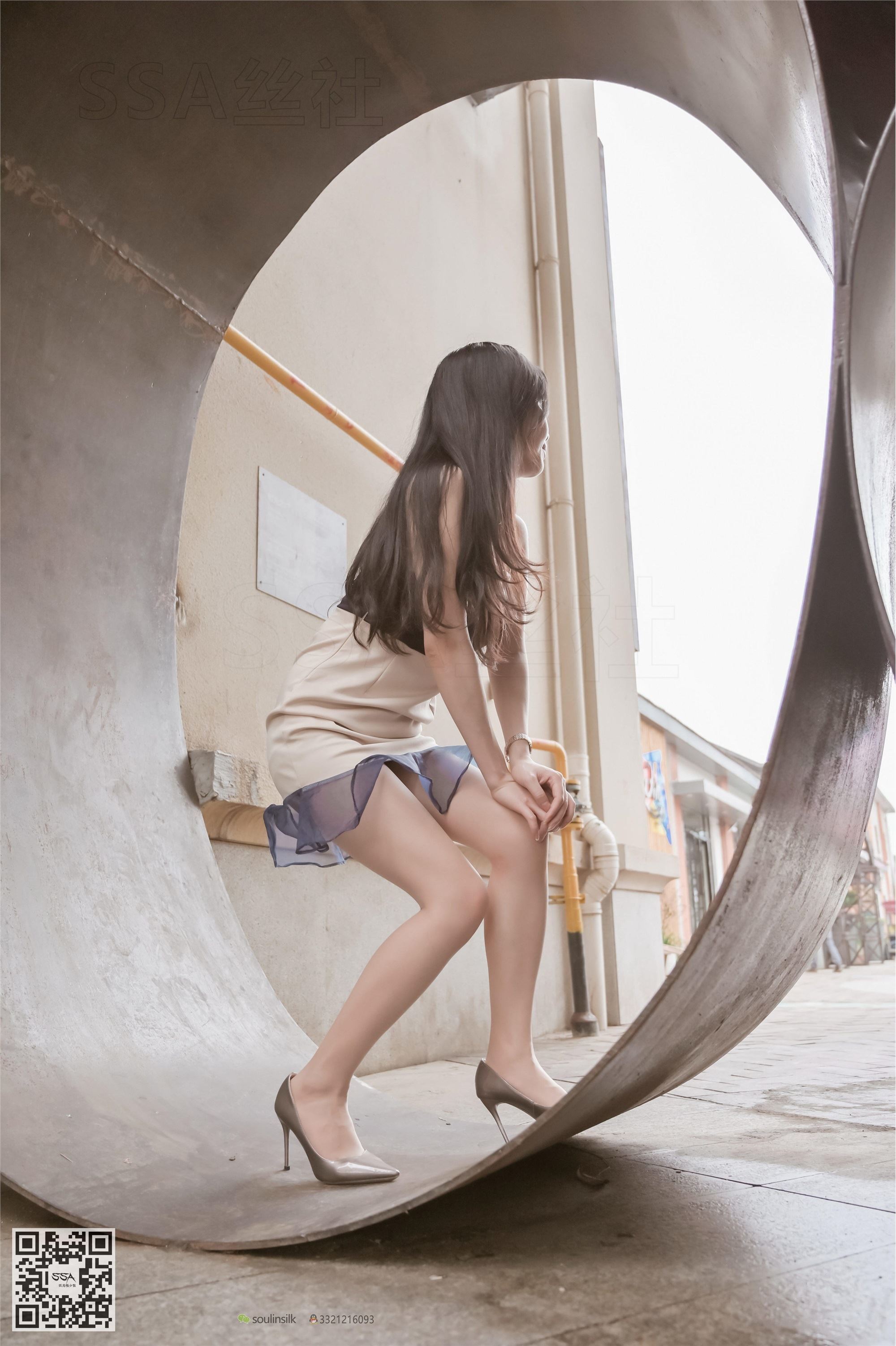 SSA丝社 099期 雪梨街拍短裙丝袜