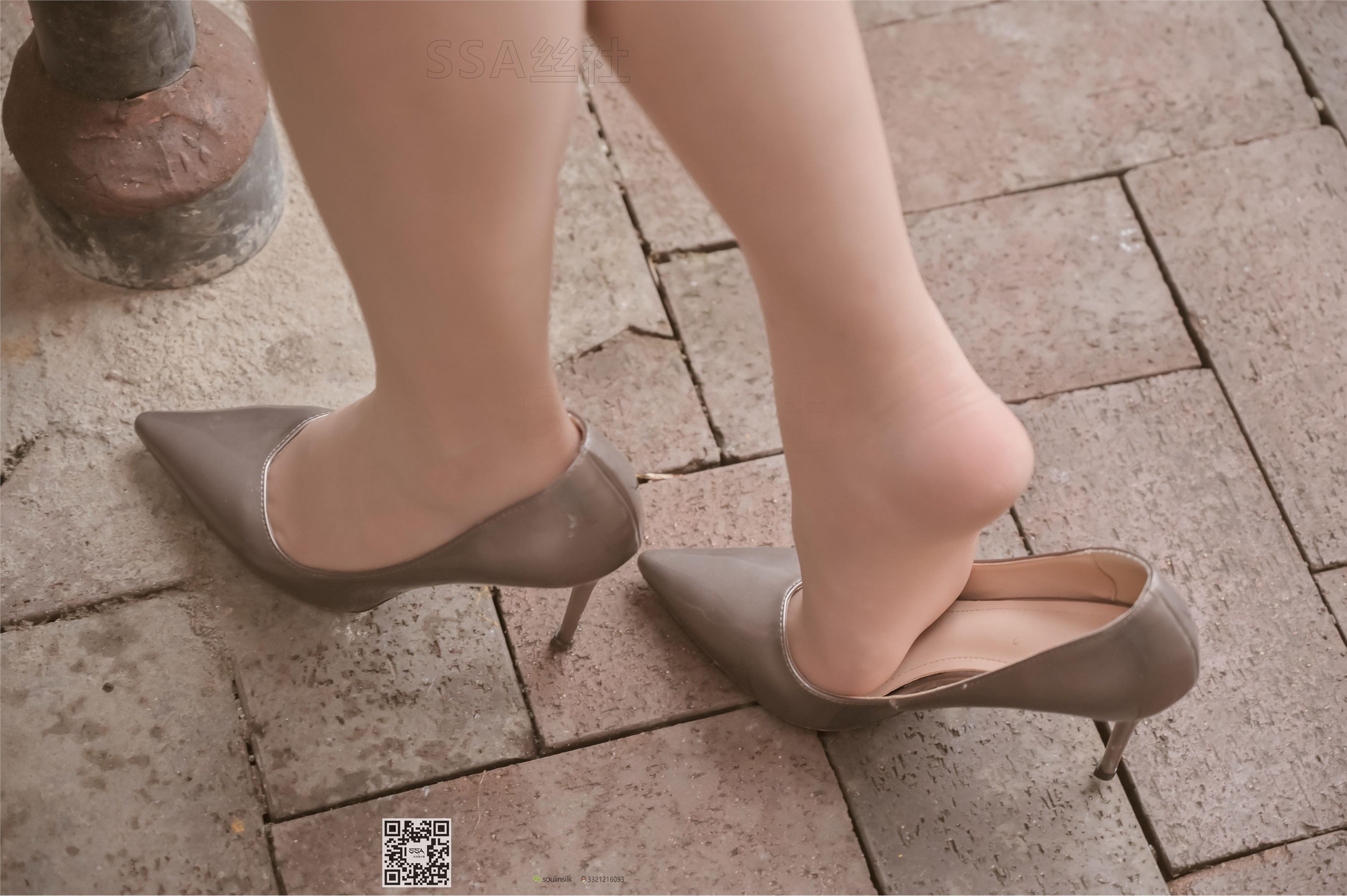 SSA丝社 099期 雪梨街拍短裙丝袜