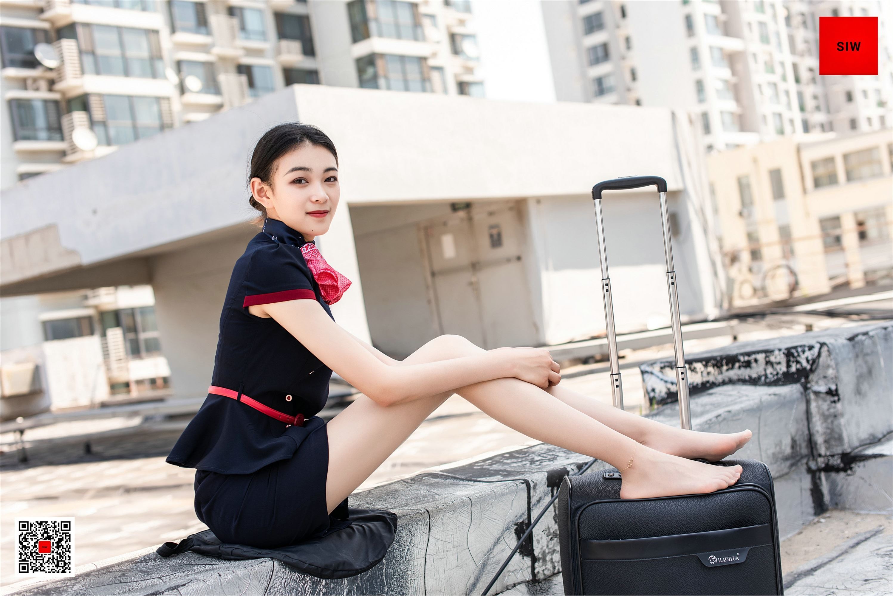 SIW斯文传媒 春夏东航短袖工装带丝巾腰带 - 嘉慧