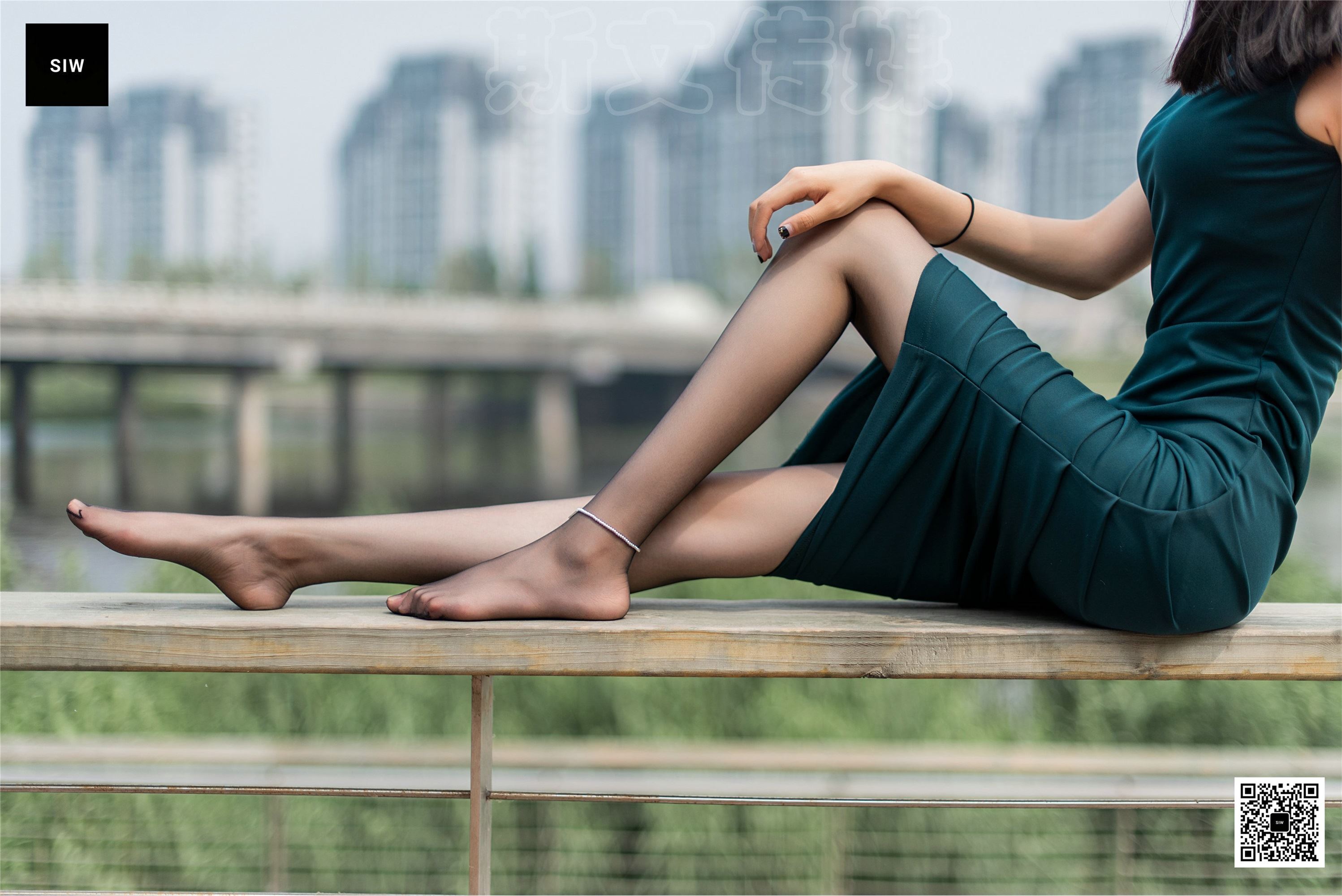 SIW斯文传媒 水岸沉思 - 雯静