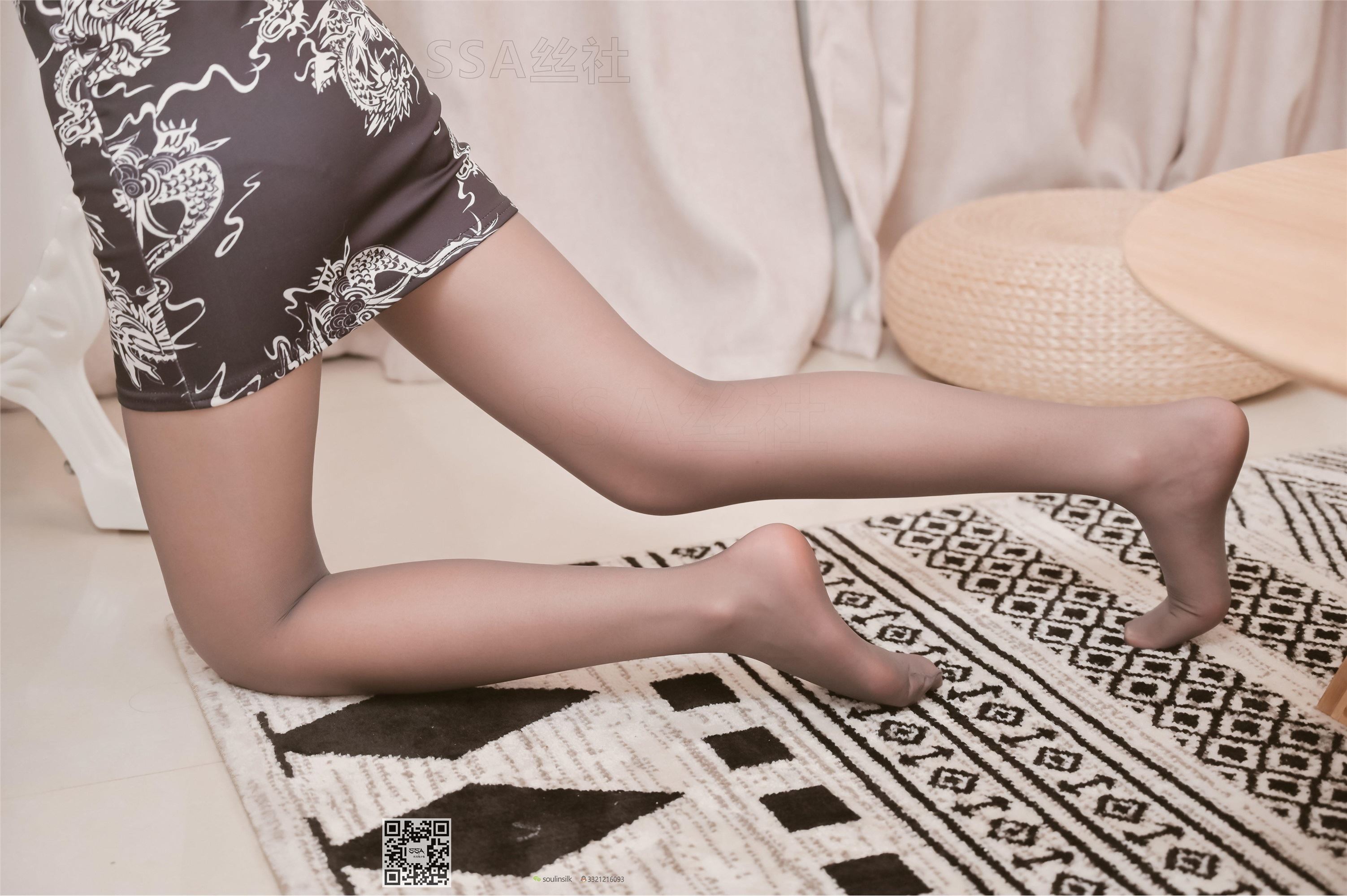 SSA丝社 105期 西西 旗袍脱丝